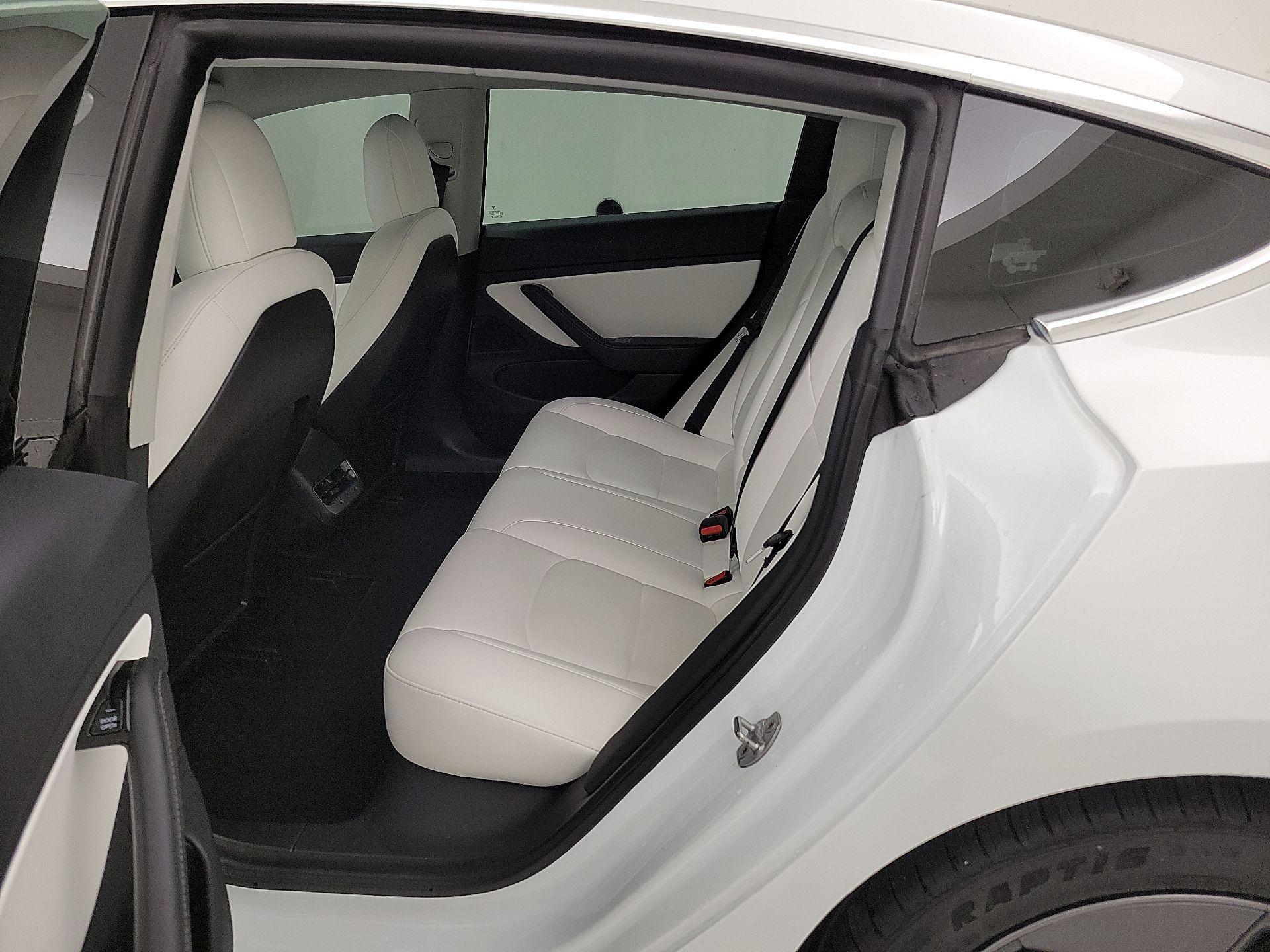 Thumbnail: 2020 Tesla Model 3 - 19