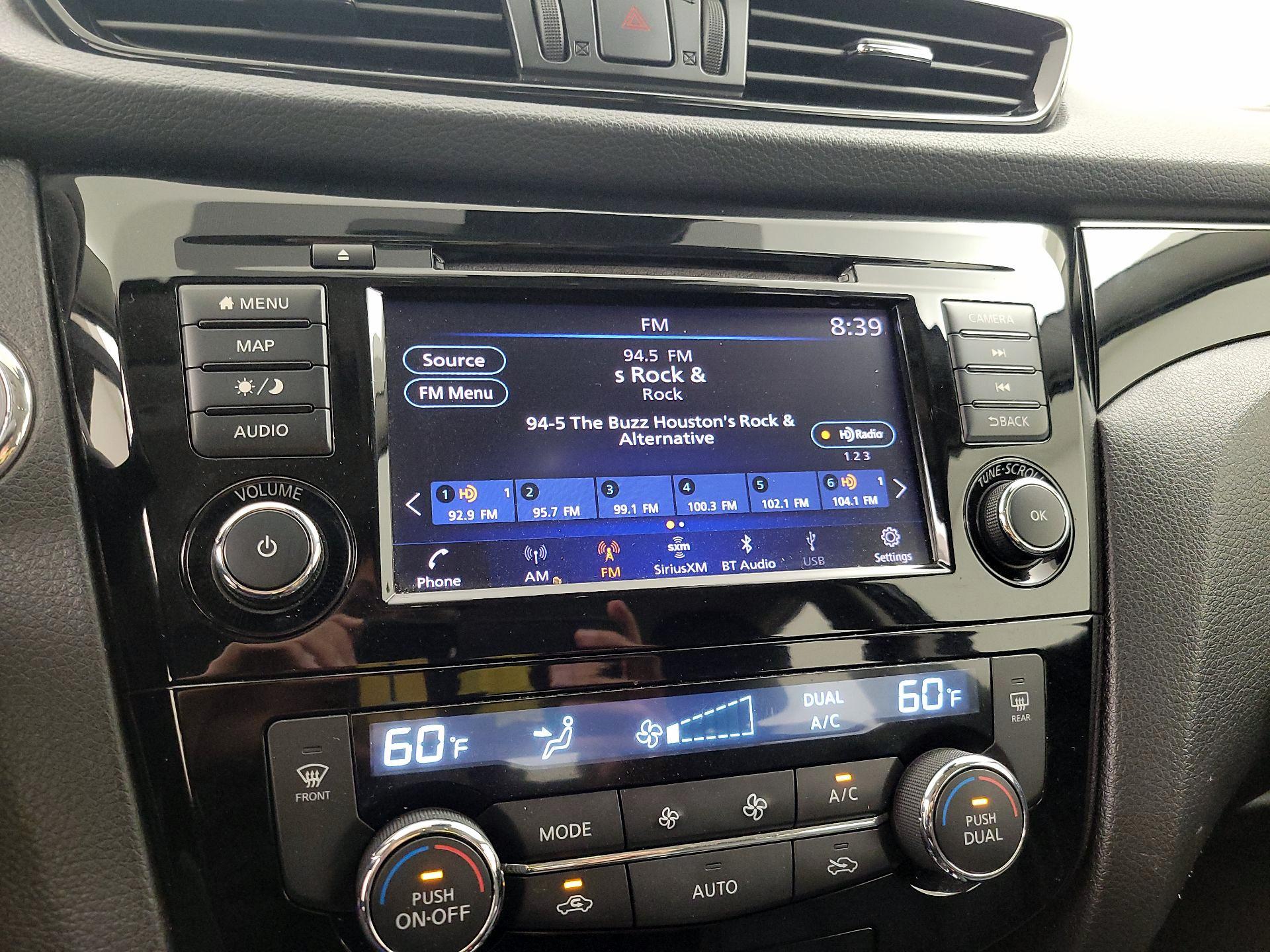 Thumbnail: 2019 Nissan Rogue Sport - 16