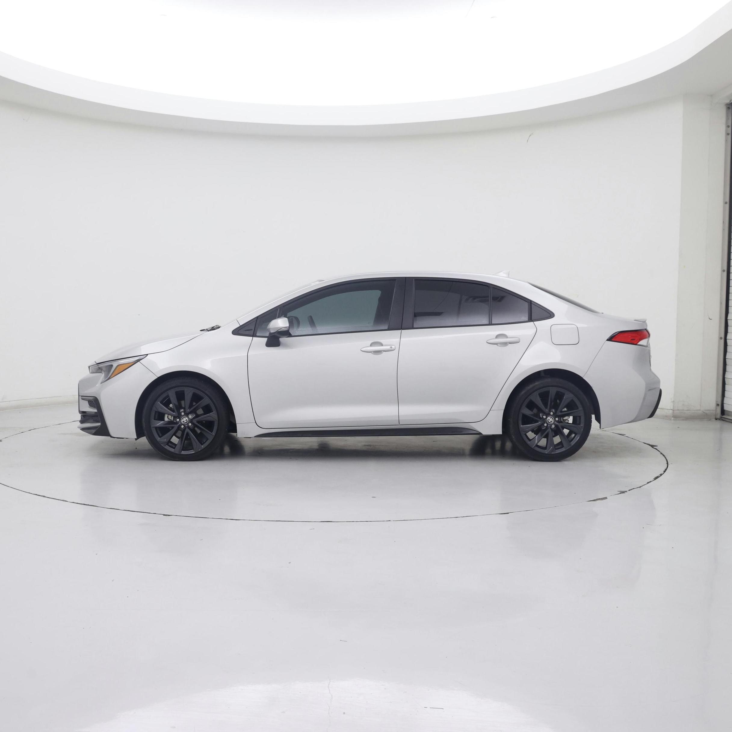 Thumbnail: 2024 Toyota Corolla - 3
