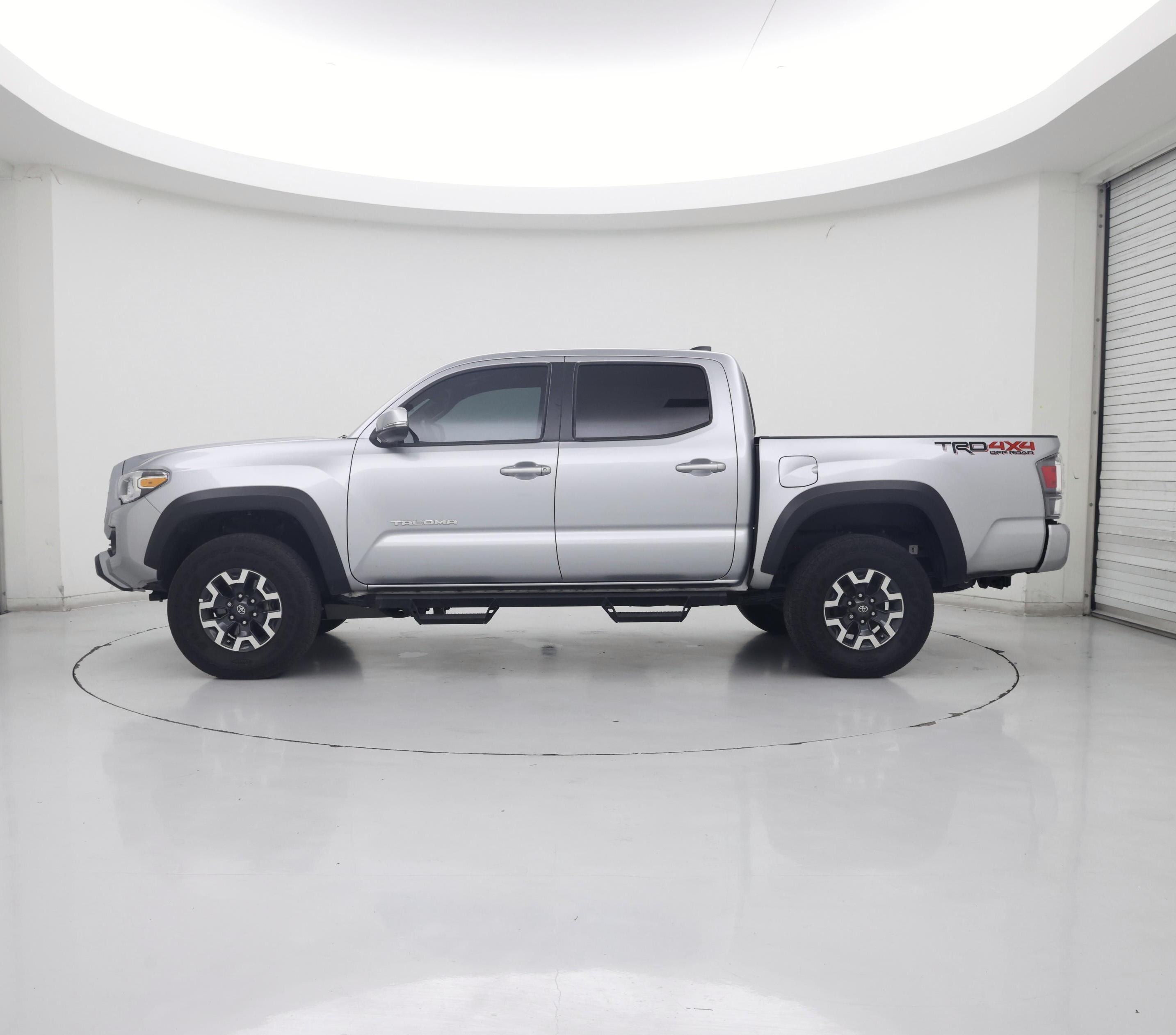 Thumbnail: 2023 Toyota Tacoma - 3