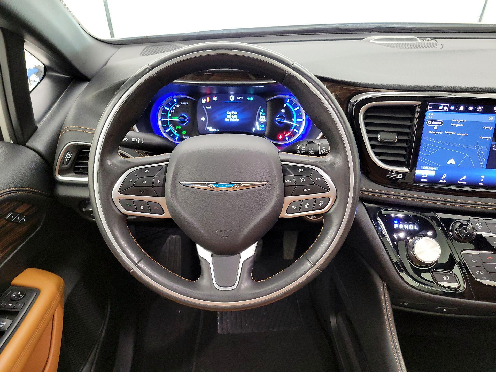 Thumbnail: 2021 Chrysler Pacifica - 10