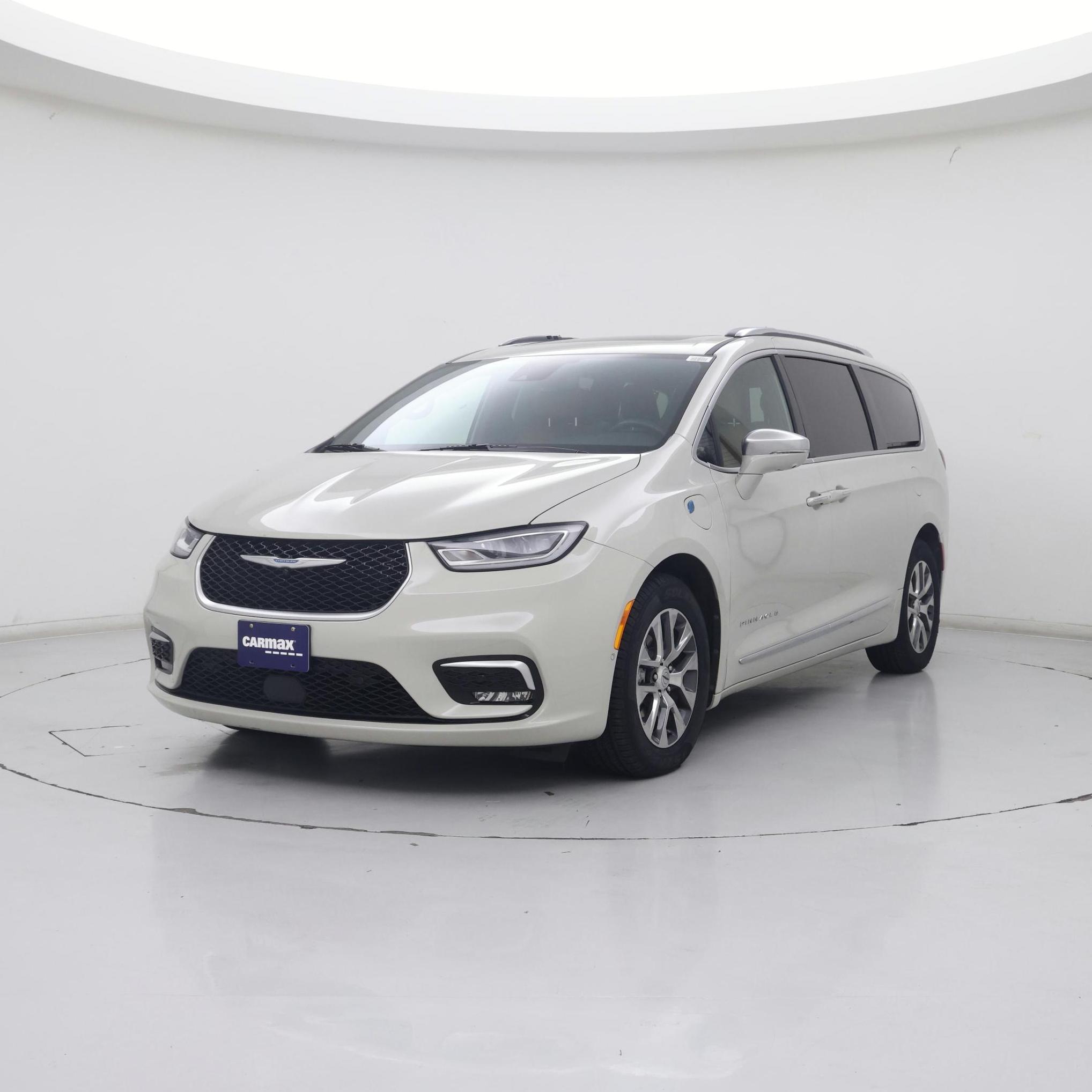 Thumbnail: 2021 Chrysler Pacifica - 4