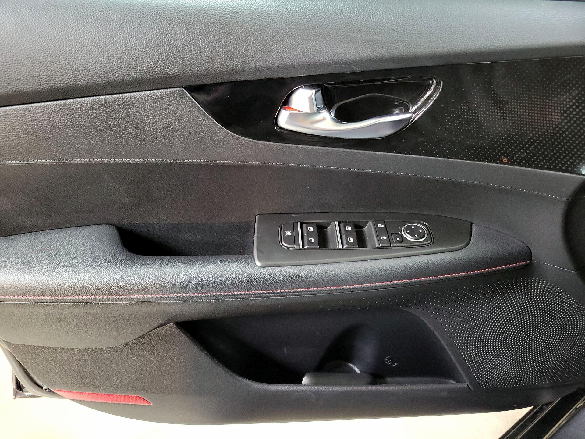 Thumbnail: 2024 Kia Forte - 12