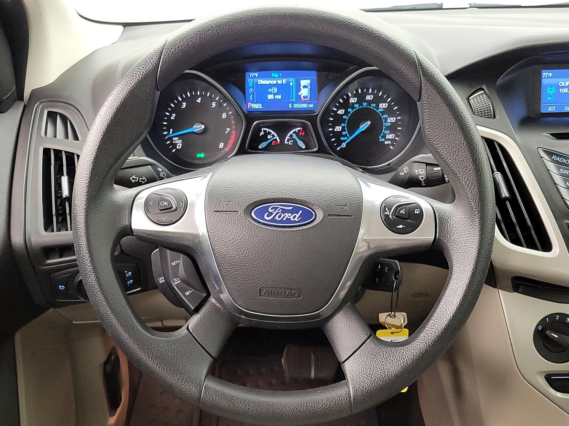 Thumbnail: 2014 Ford Focus - 10