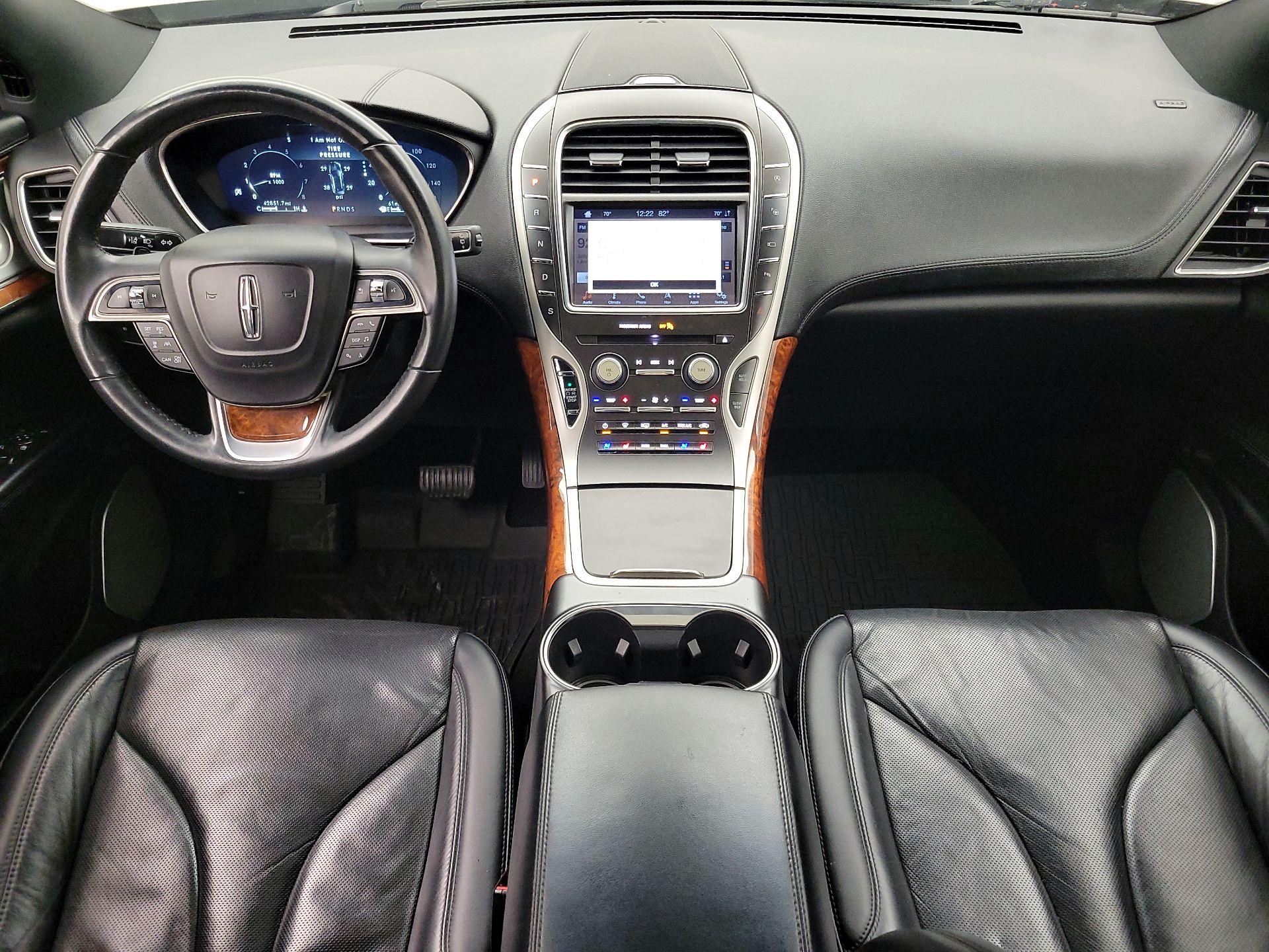 Thumbnail: 2019 Lincoln Nautilus - 9