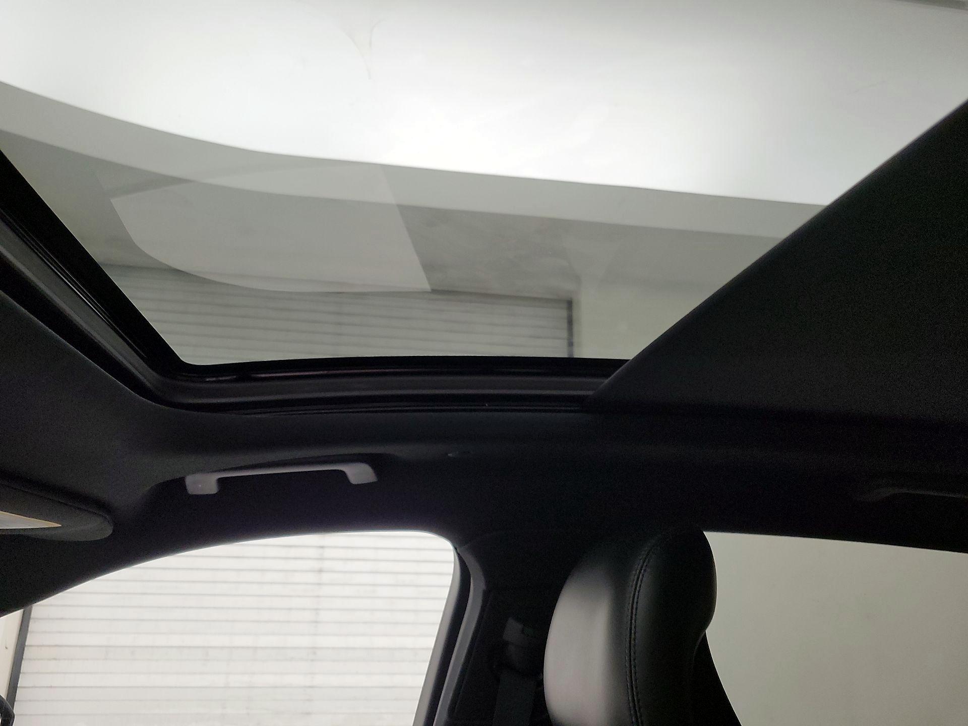 Thumbnail: 2019 Lincoln Nautilus - 19