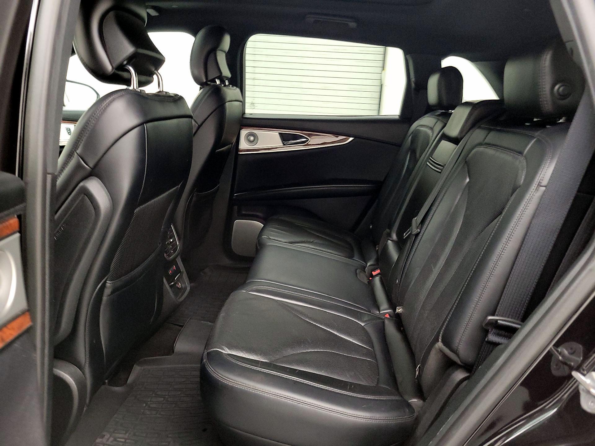 Thumbnail: 2019 Lincoln Nautilus - 20