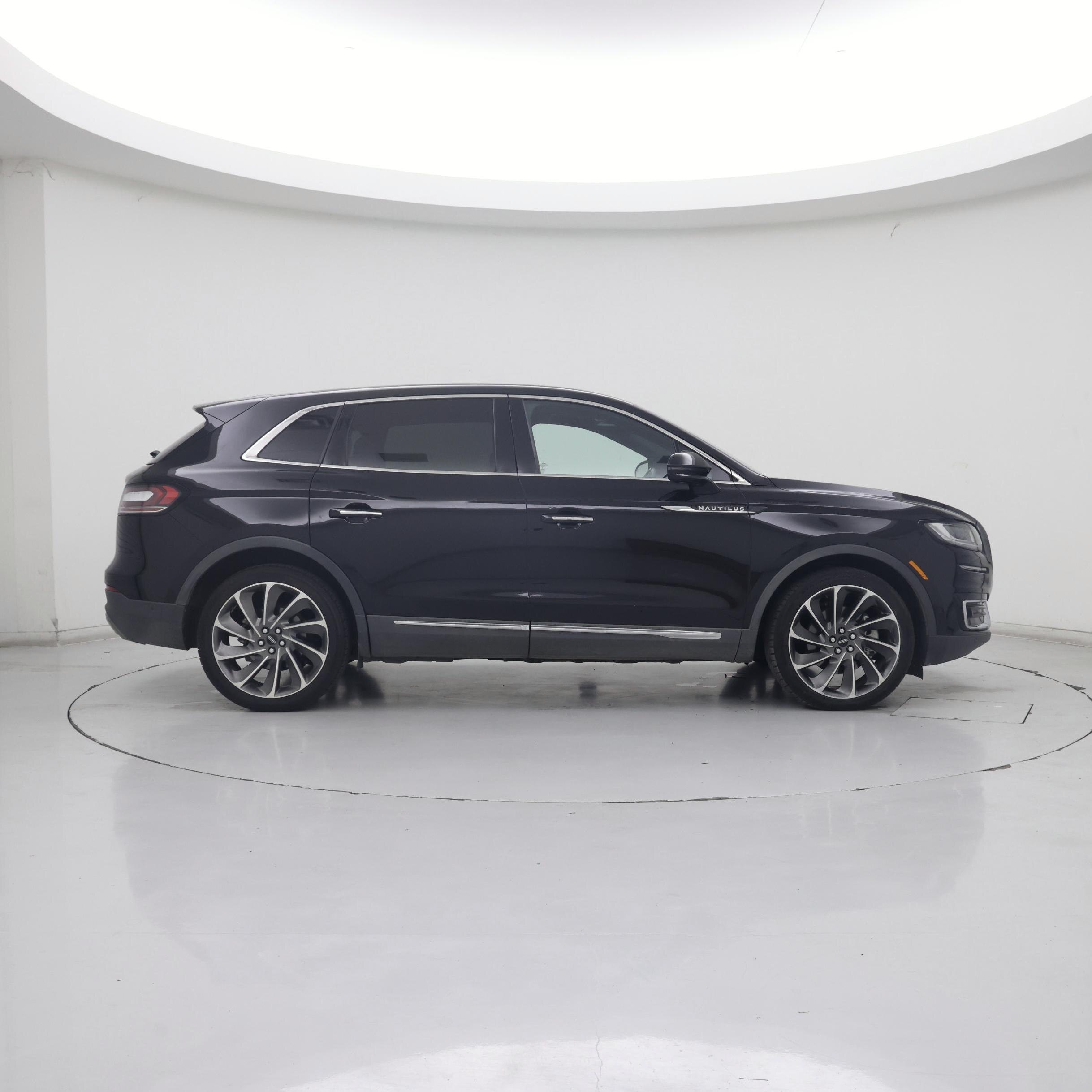 Thumbnail: 2019 Lincoln Nautilus - 7