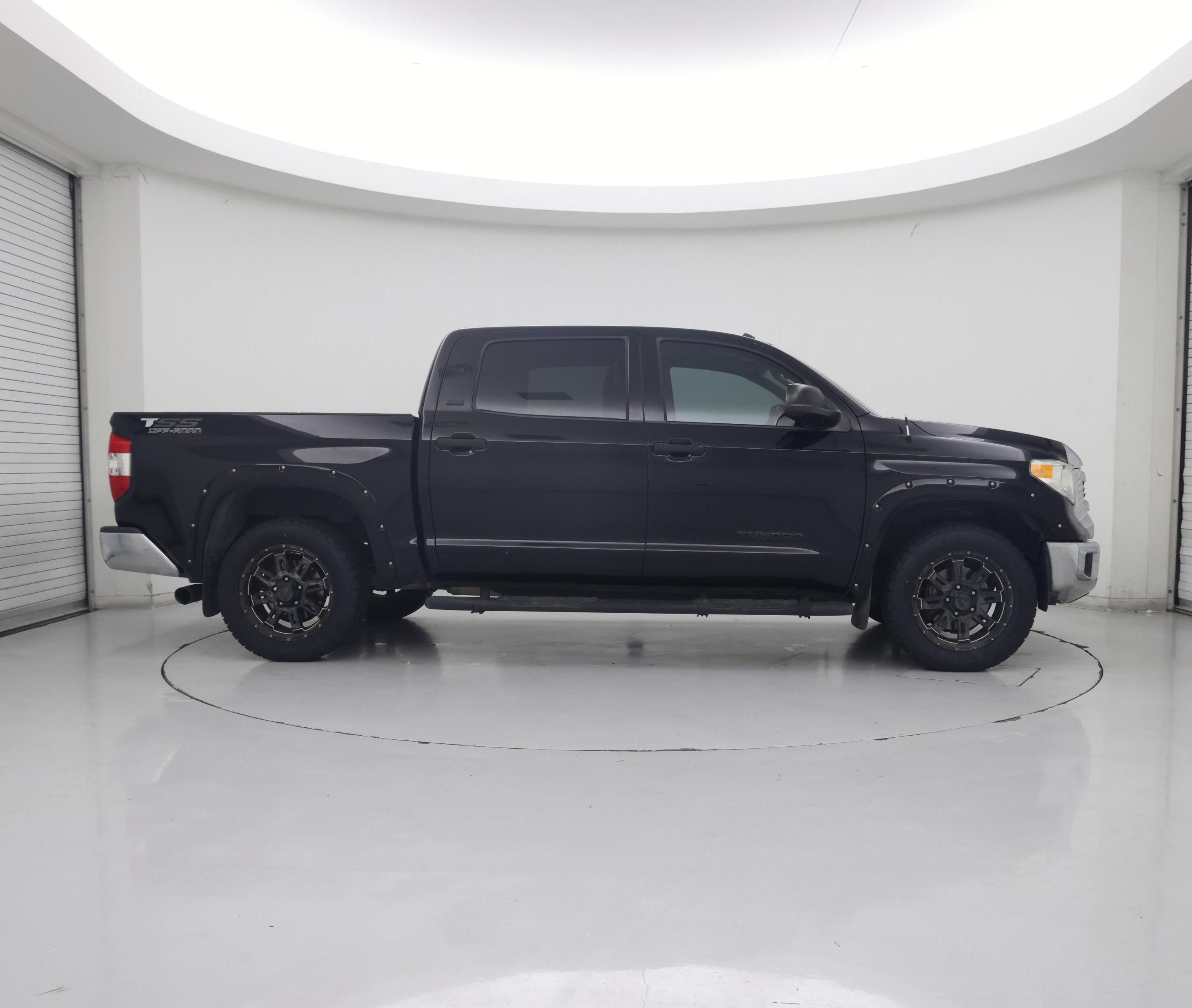 Thumbnail: 2017 Toyota Tundra - 7