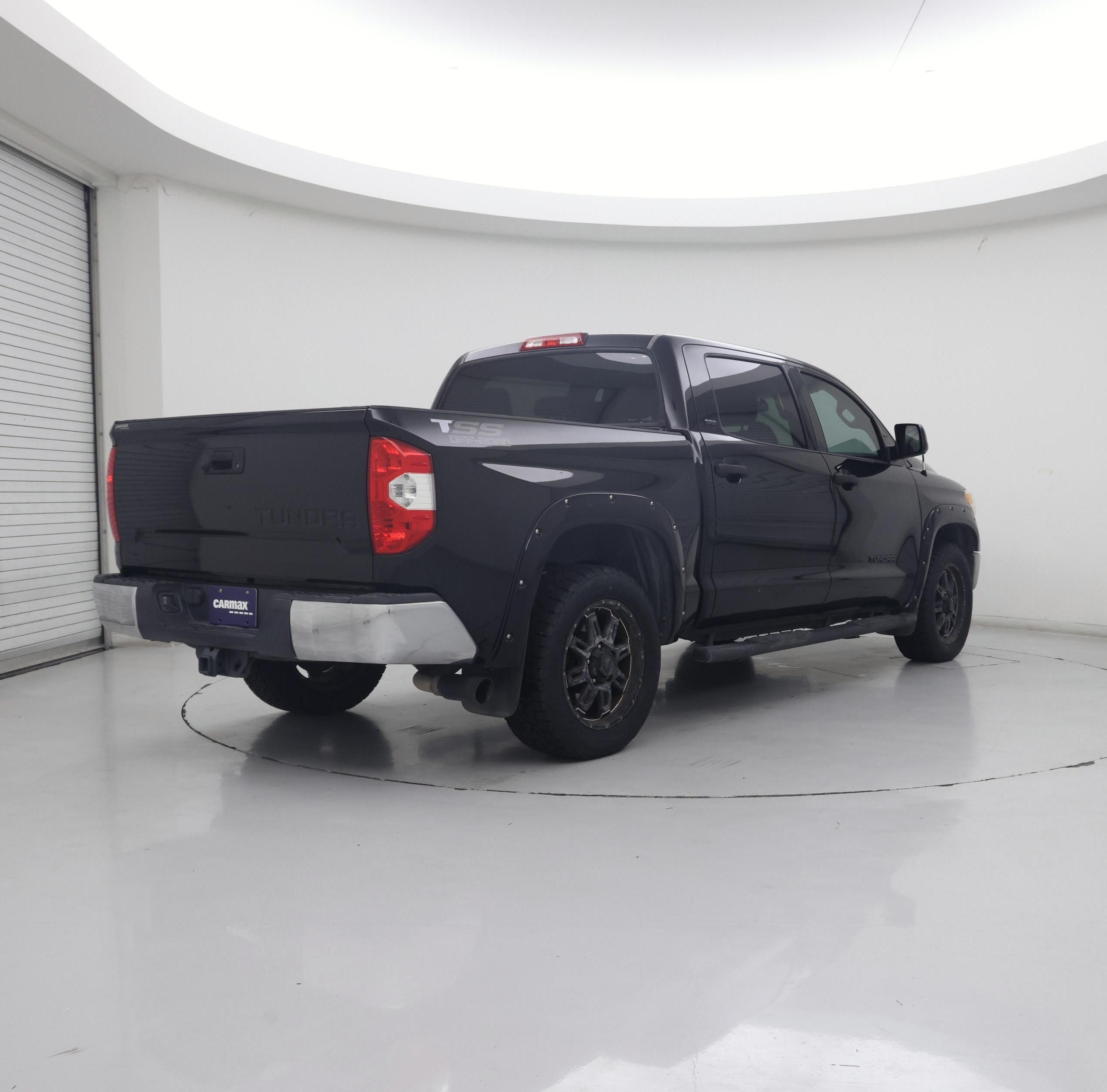 Thumbnail: 2017 Toyota Tundra - 8