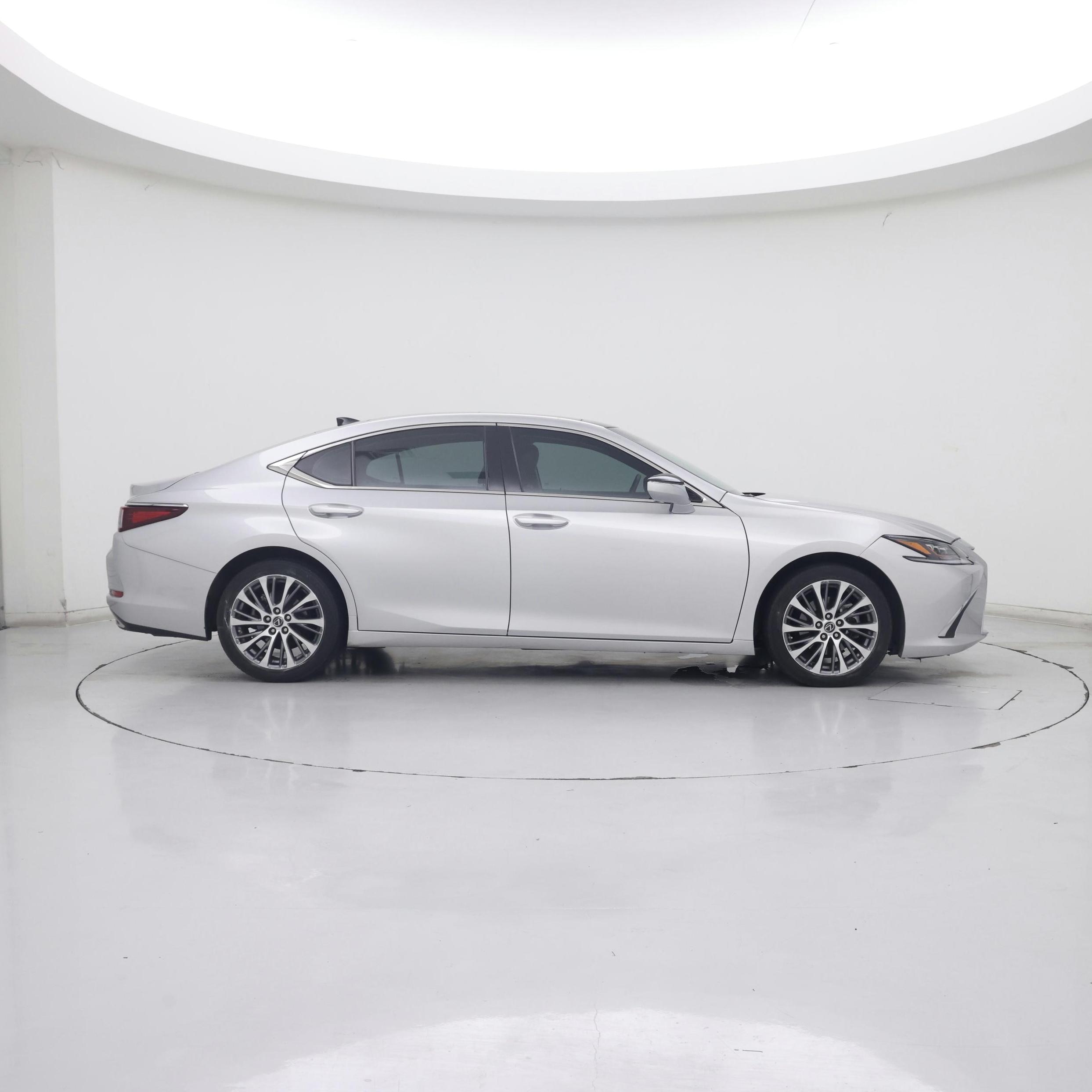 Thumbnail: 2019 Lexus ES - 7
