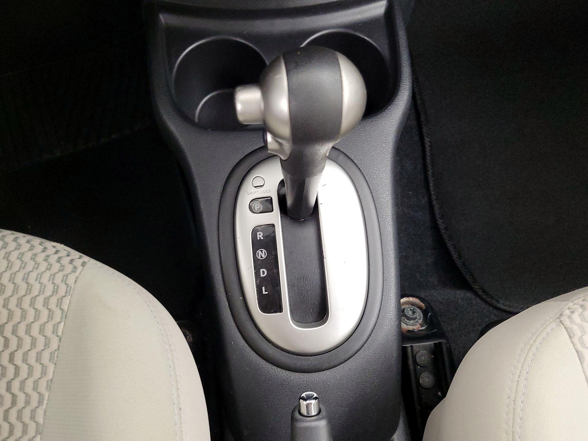 Thumbnail: 2015 Nissan Versa Note - 17