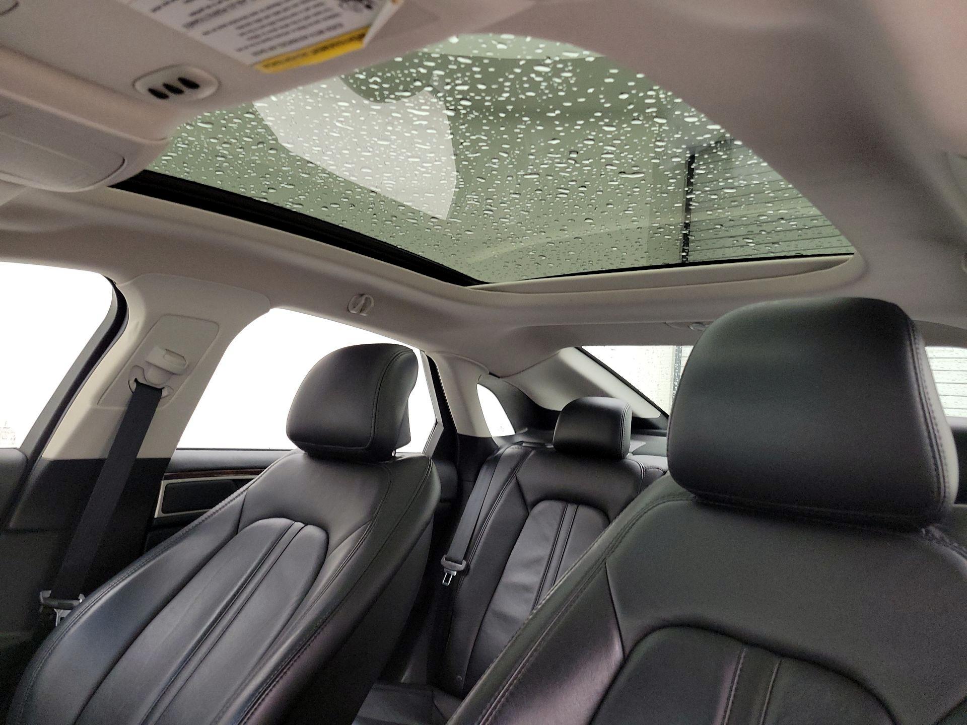 Thumbnail: 2016 Lincoln MKZ - 19