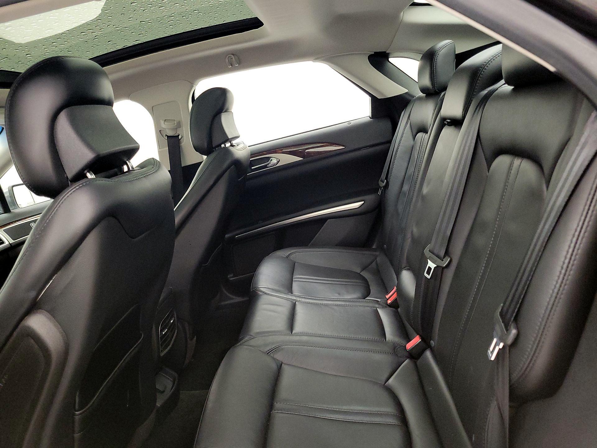 Thumbnail: 2016 Lincoln MKZ - 20