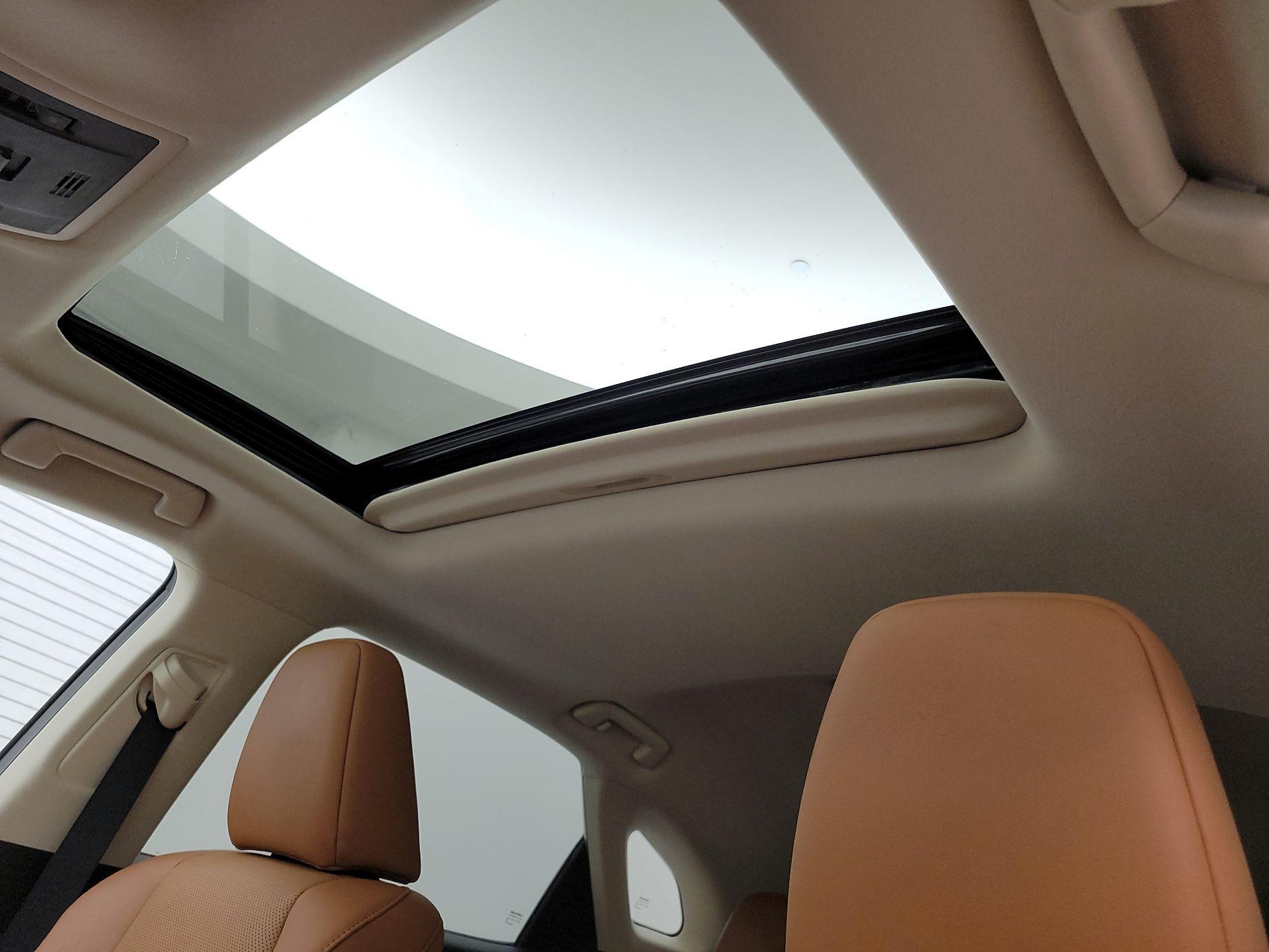 Thumbnail: 2022 Lexus RX - 20