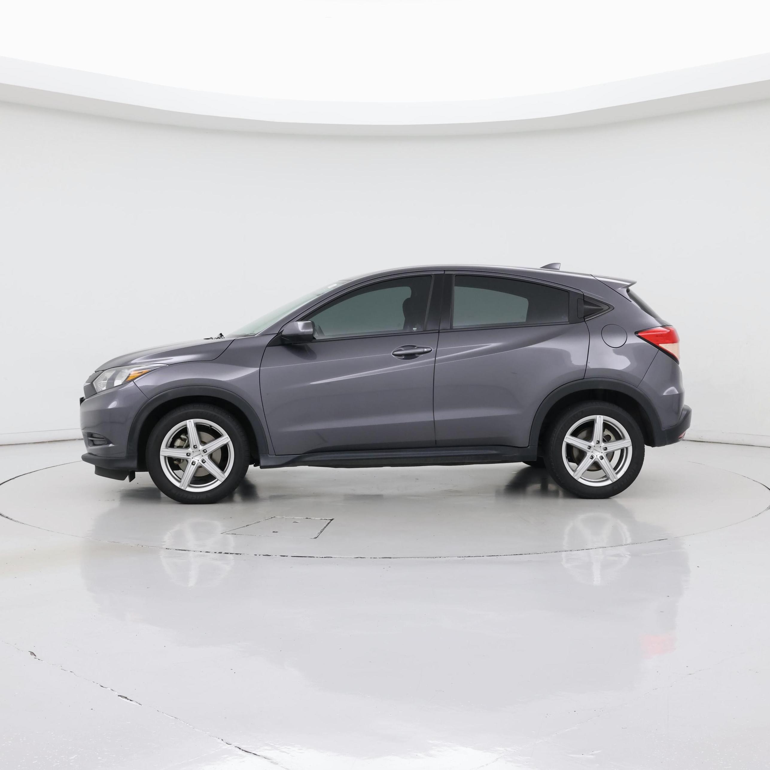 Thumbnail: 2018 Honda HR-V - 3