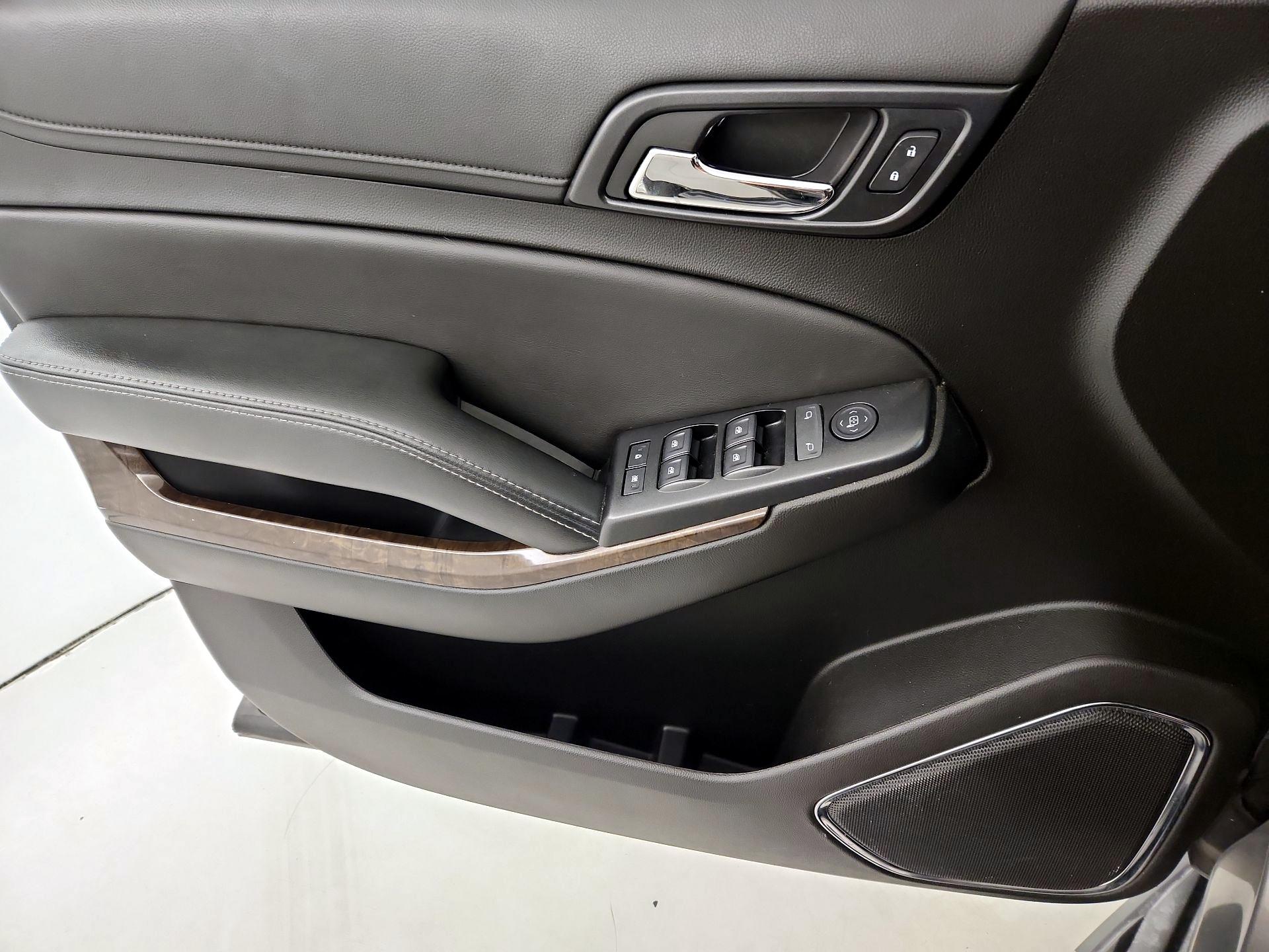 Thumbnail: 2019 Chevrolet Tahoe - 12