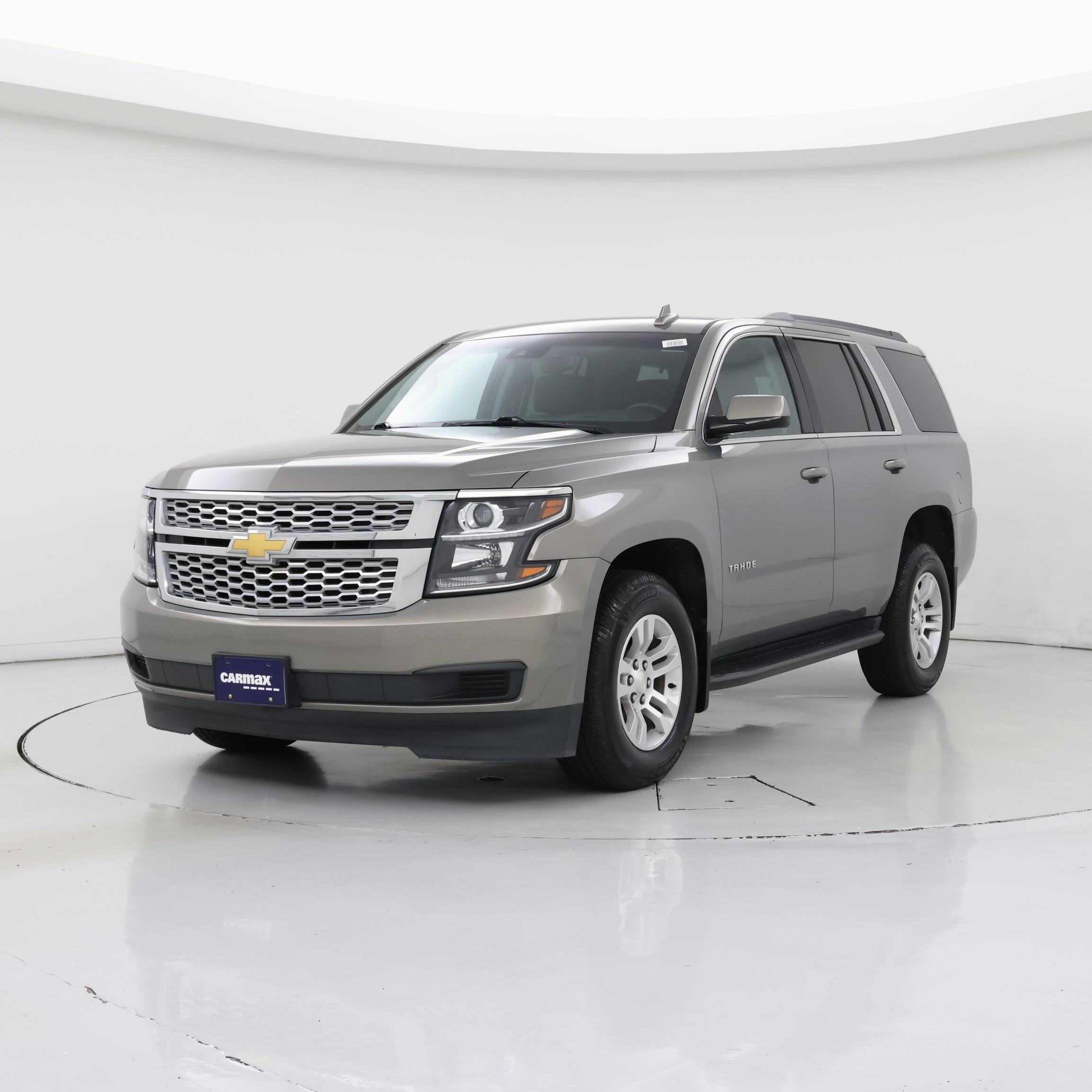 Thumbnail: 2019 Chevrolet Tahoe - 4