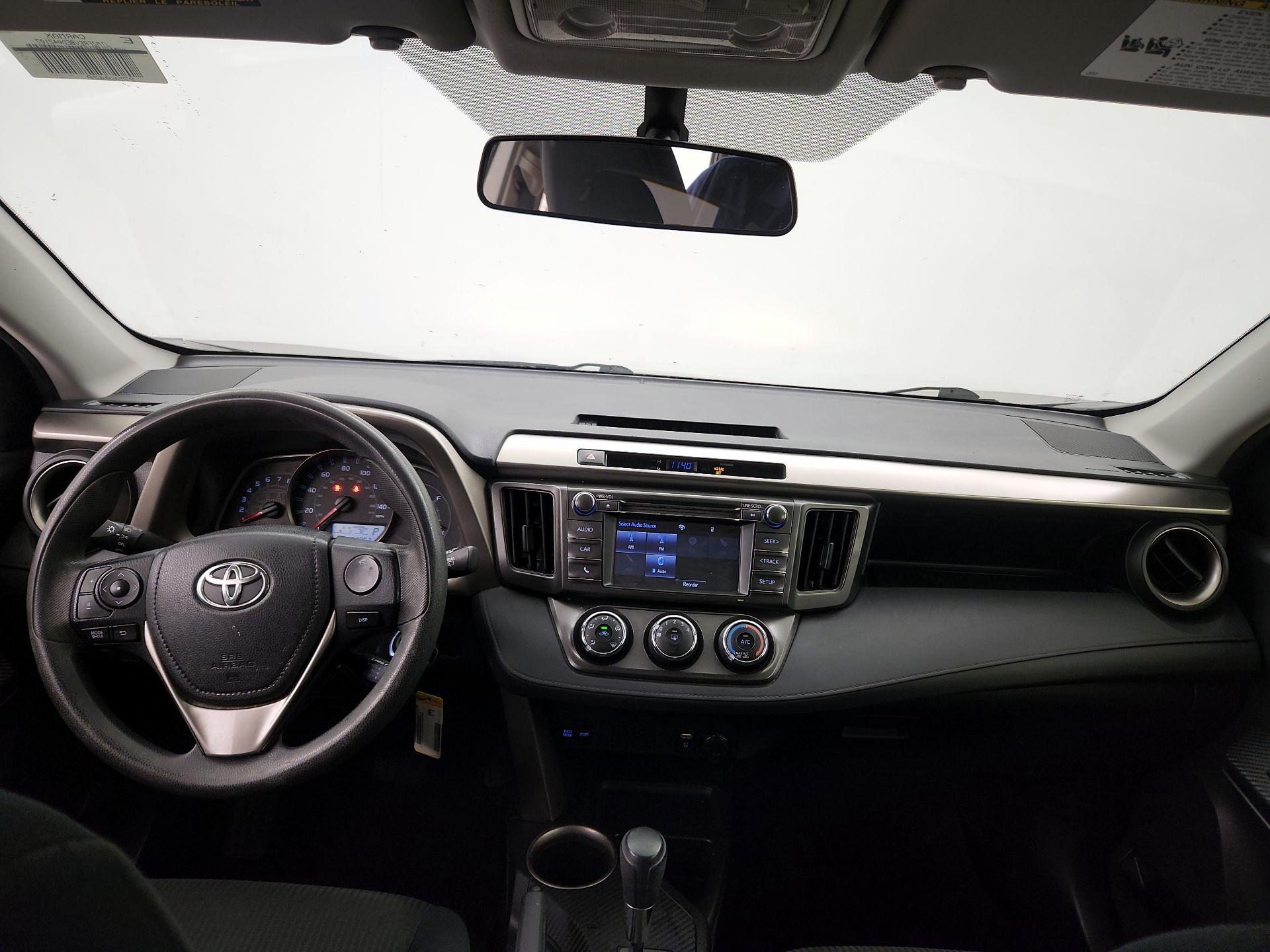 Thumbnail: 2014 Toyota RAV4 - 9