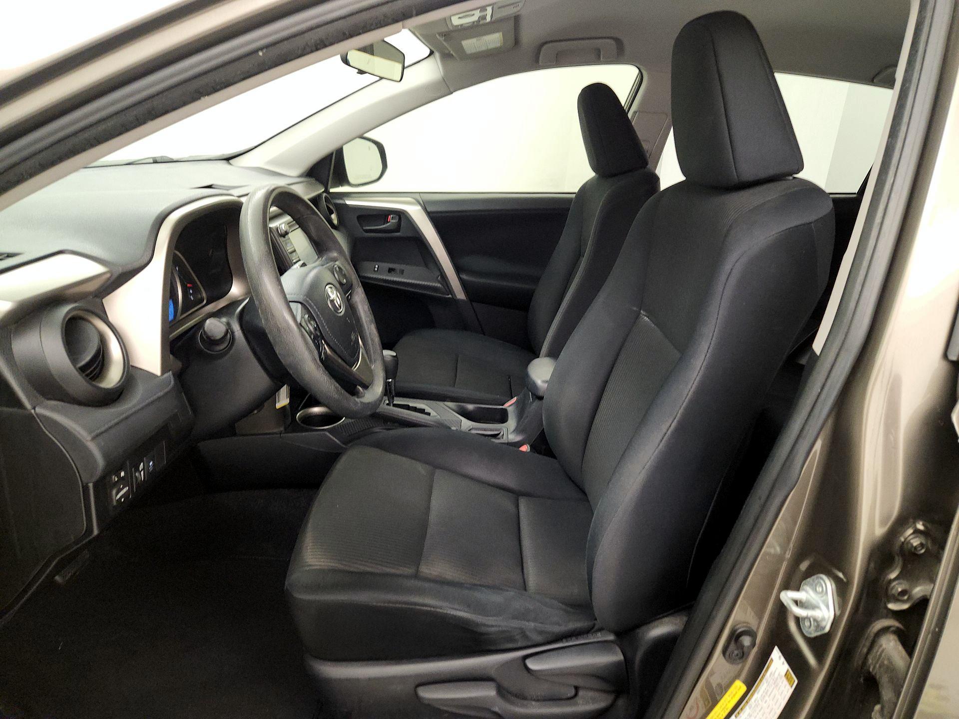 Thumbnail: 2014 Toyota RAV4 - 11