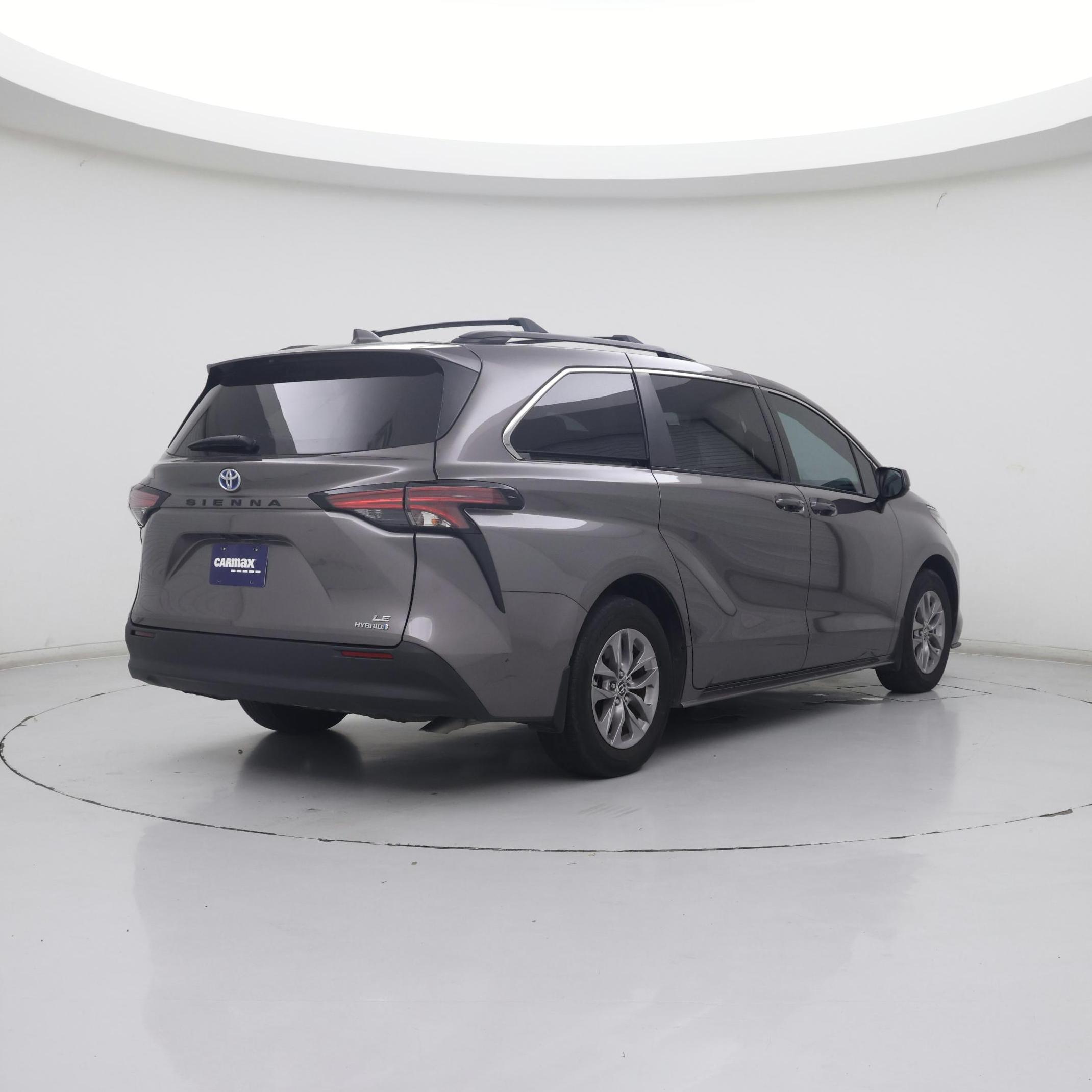 Thumbnail: 2022 Toyota Sienna - 8