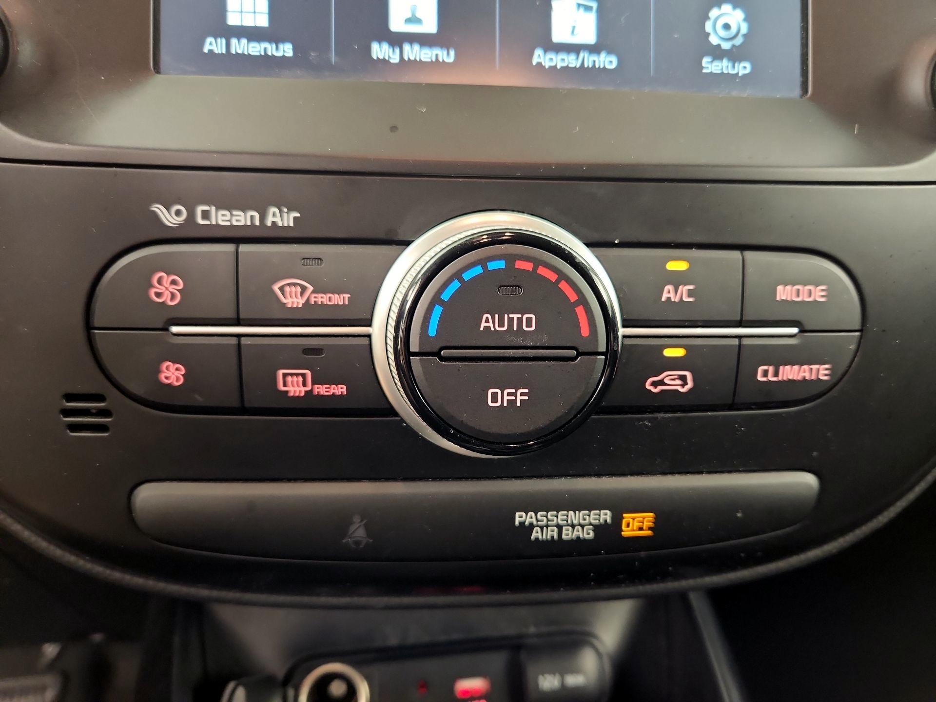 Thumbnail: 2018 Kia Soul - 17