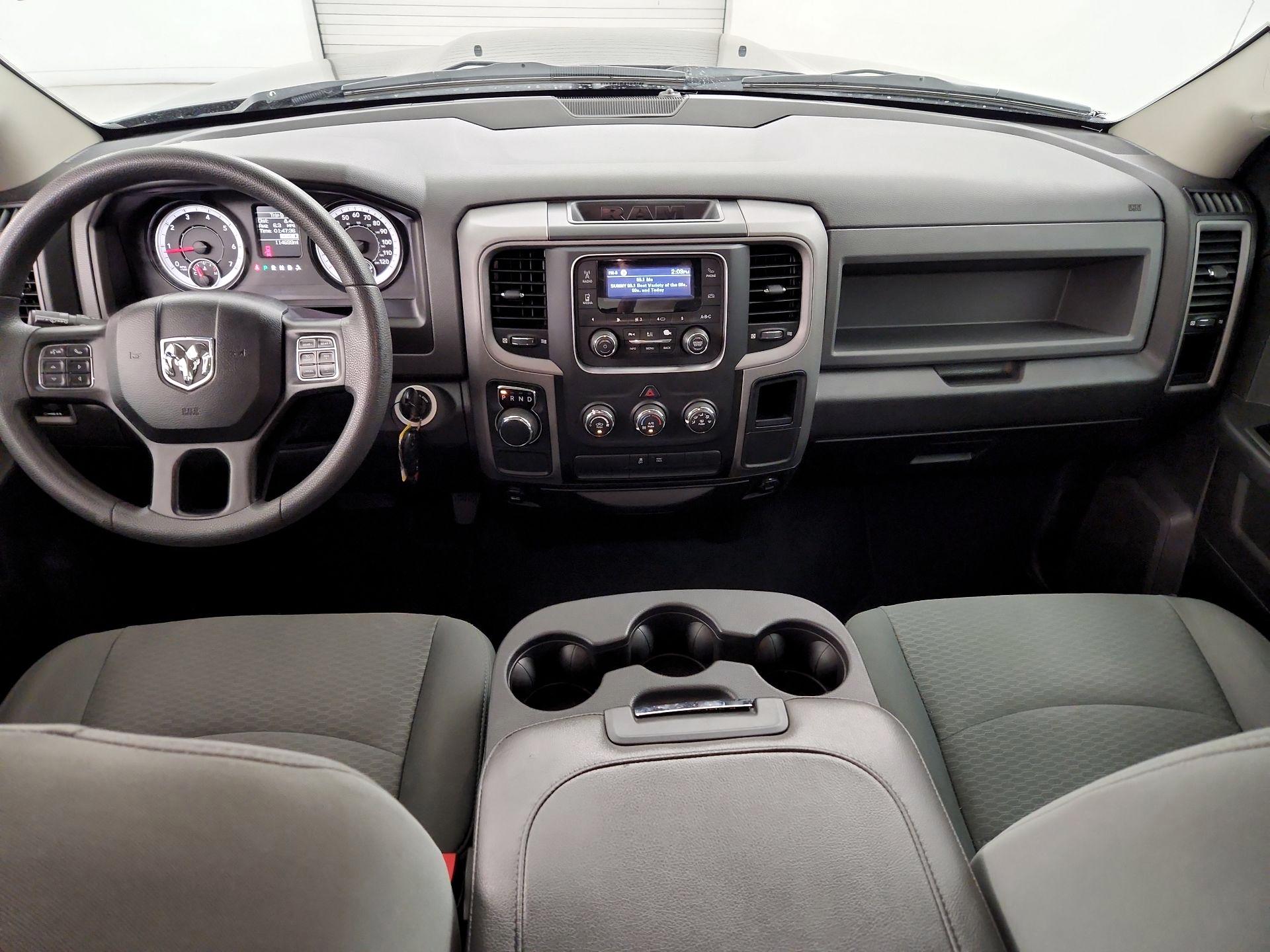 Thumbnail: 2019 RAM 1500 Classic - 9