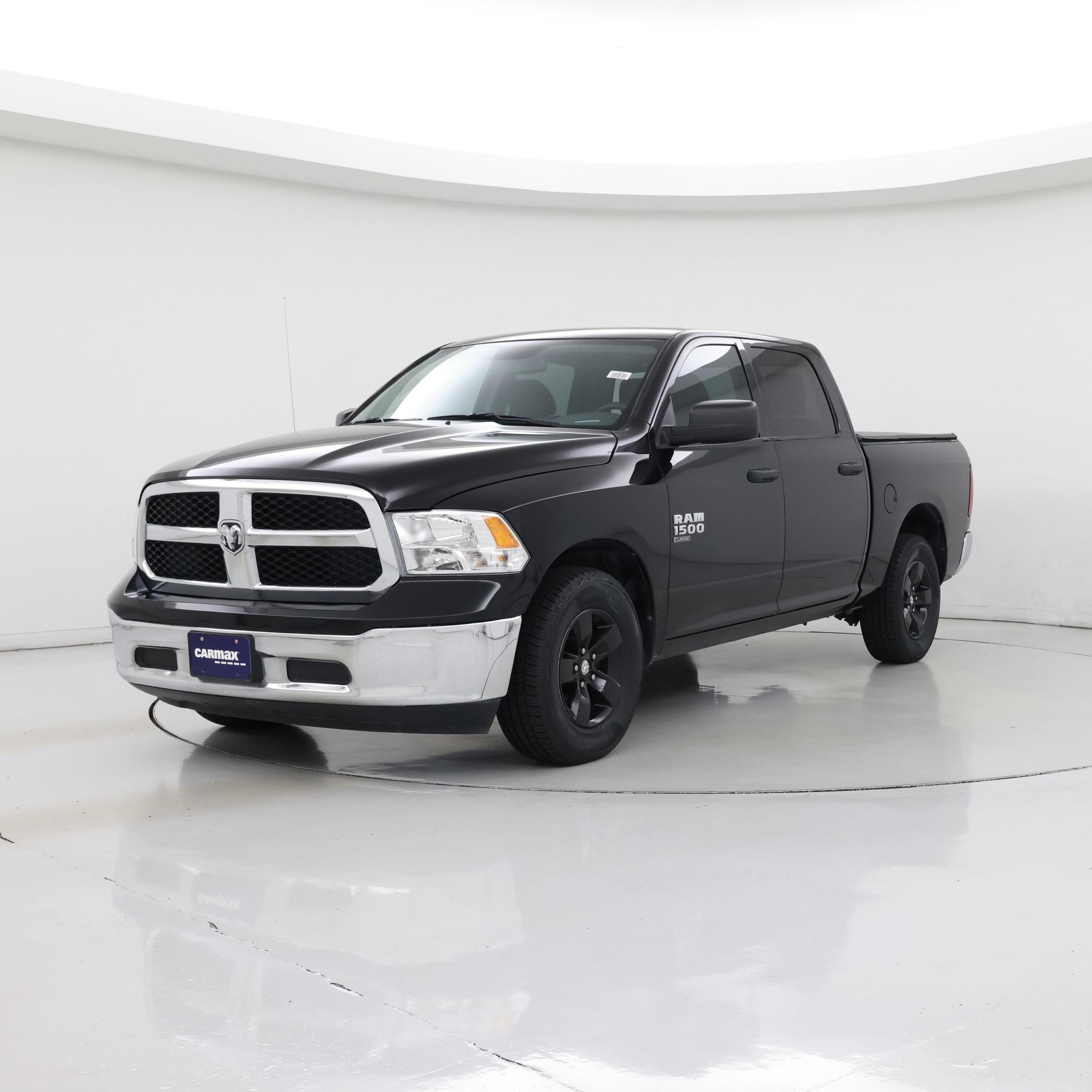 Thumbnail: 2019 RAM 1500 Classic - 4