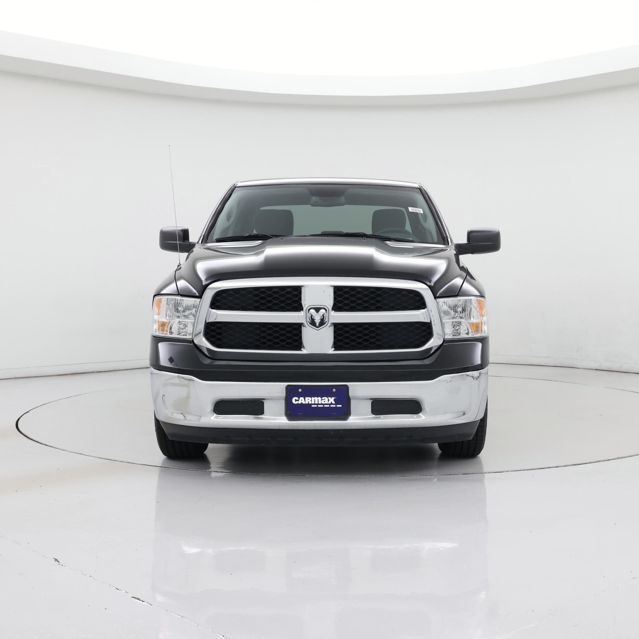 Thumbnail: 2019 RAM 1500 Classic - 5