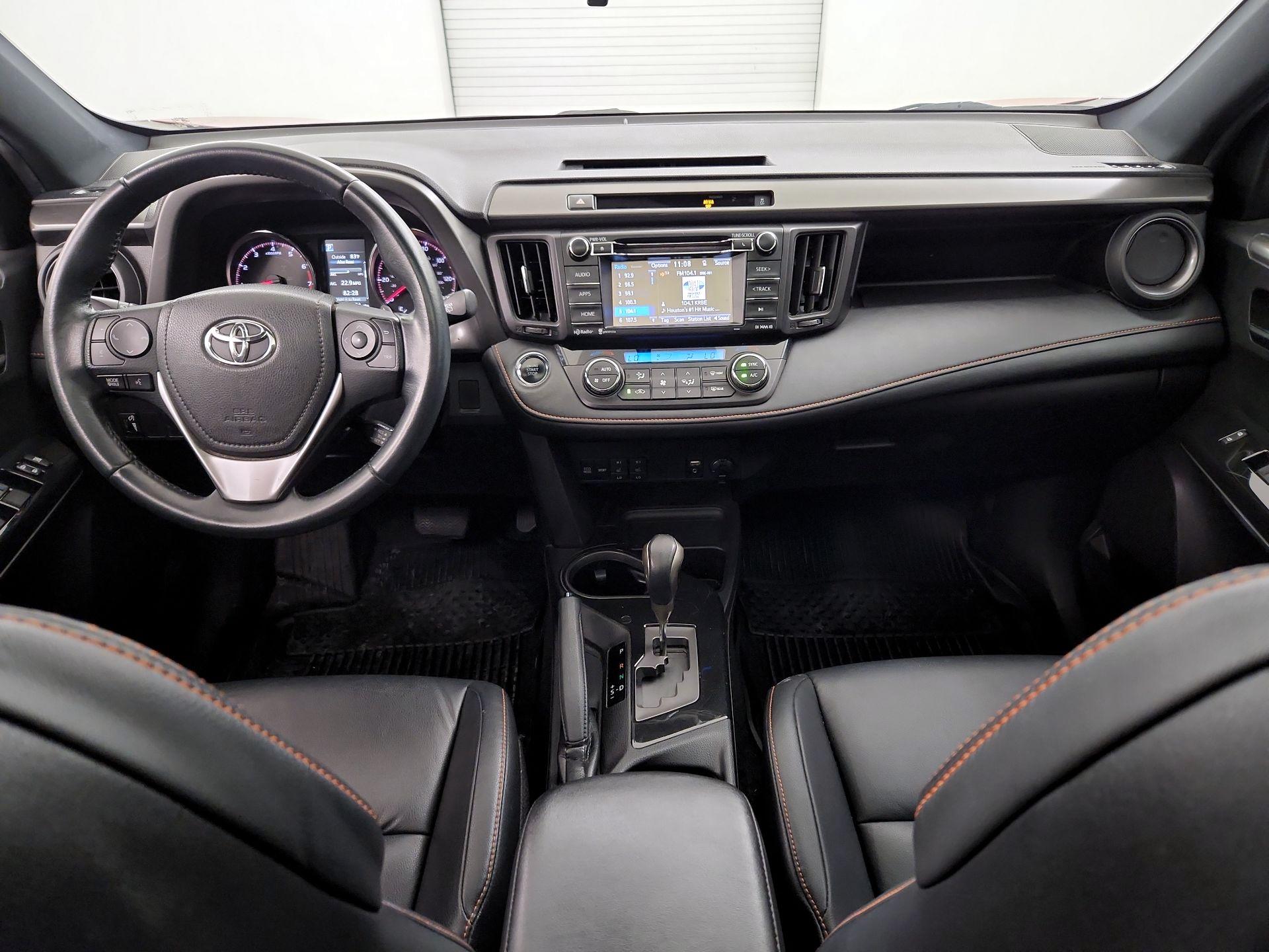 Thumbnail: 2016 Toyota RAV4 - 9