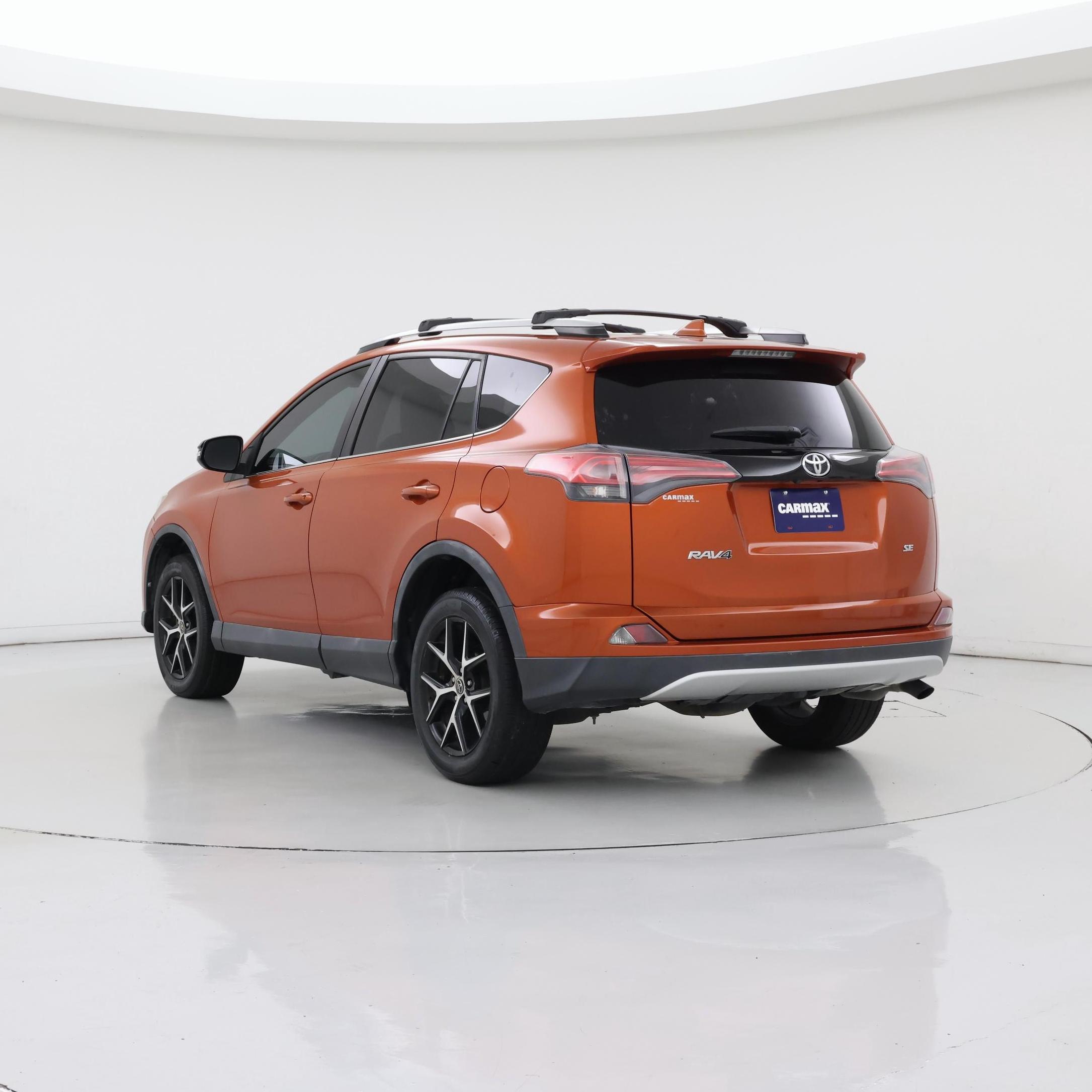 Thumbnail: 2016 Toyota RAV4 - 2