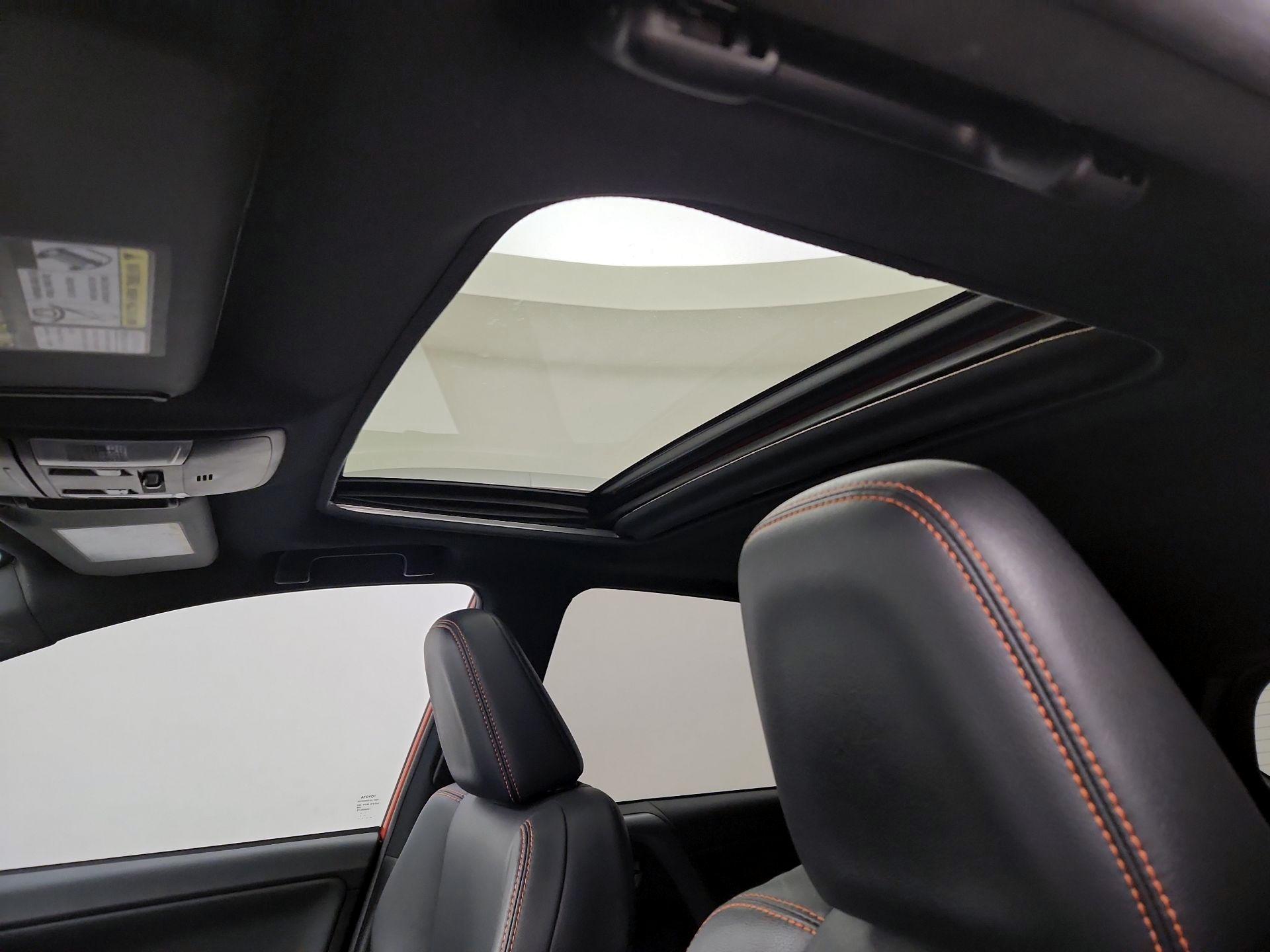 Thumbnail: 2016 Toyota RAV4 - 19