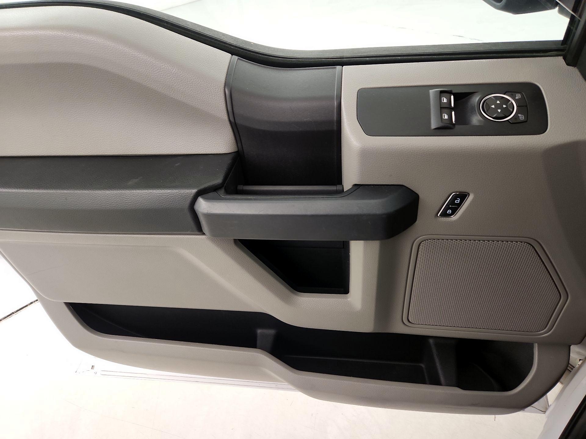 Thumbnail: 2016 Ford F-150 - 12