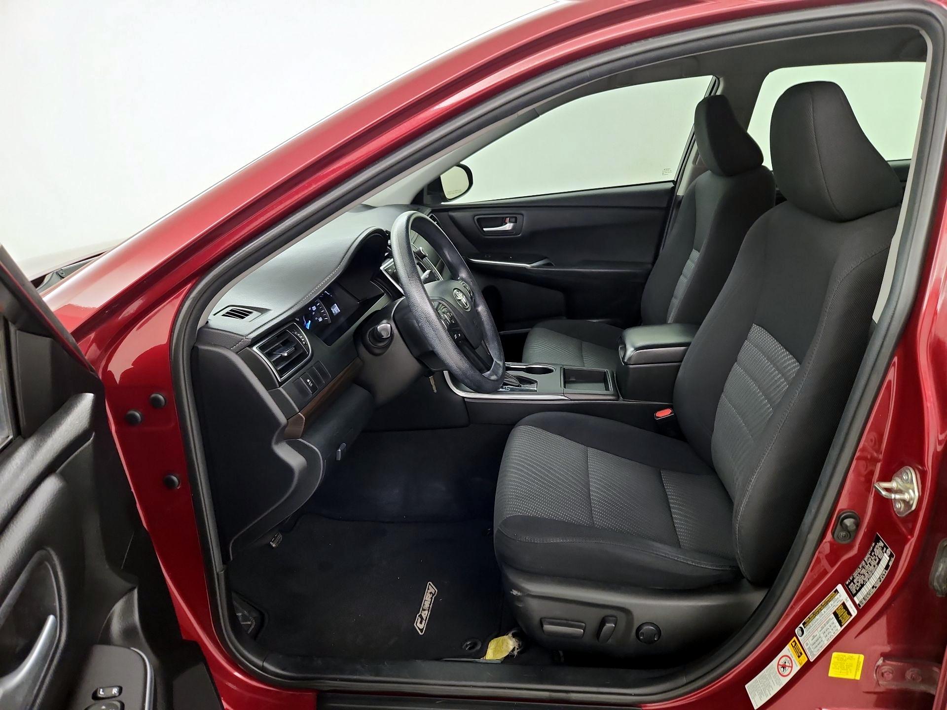 Thumbnail: 2015 Toyota Camry - 11