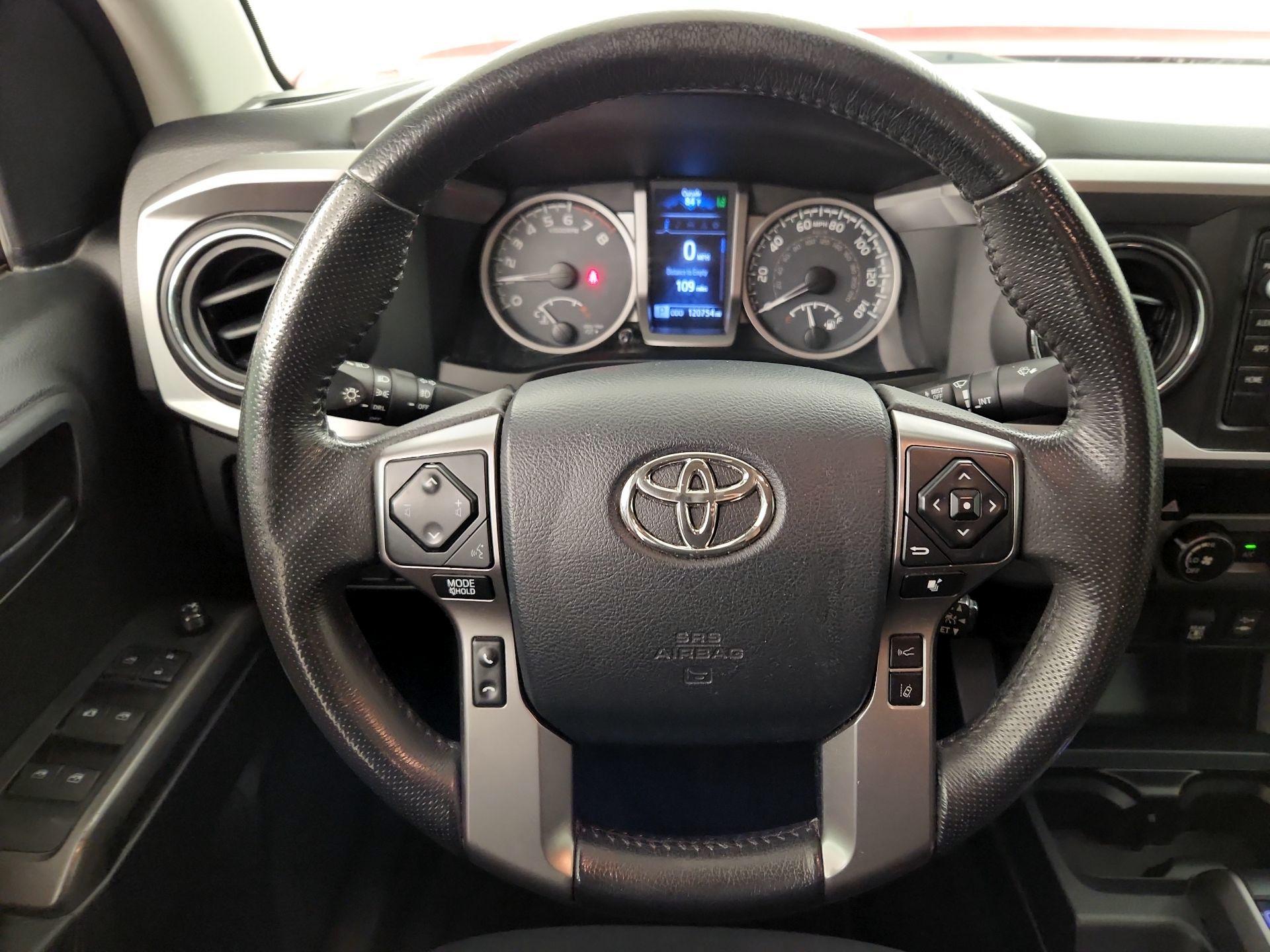 Thumbnail: 2019 Toyota Tacoma - 10