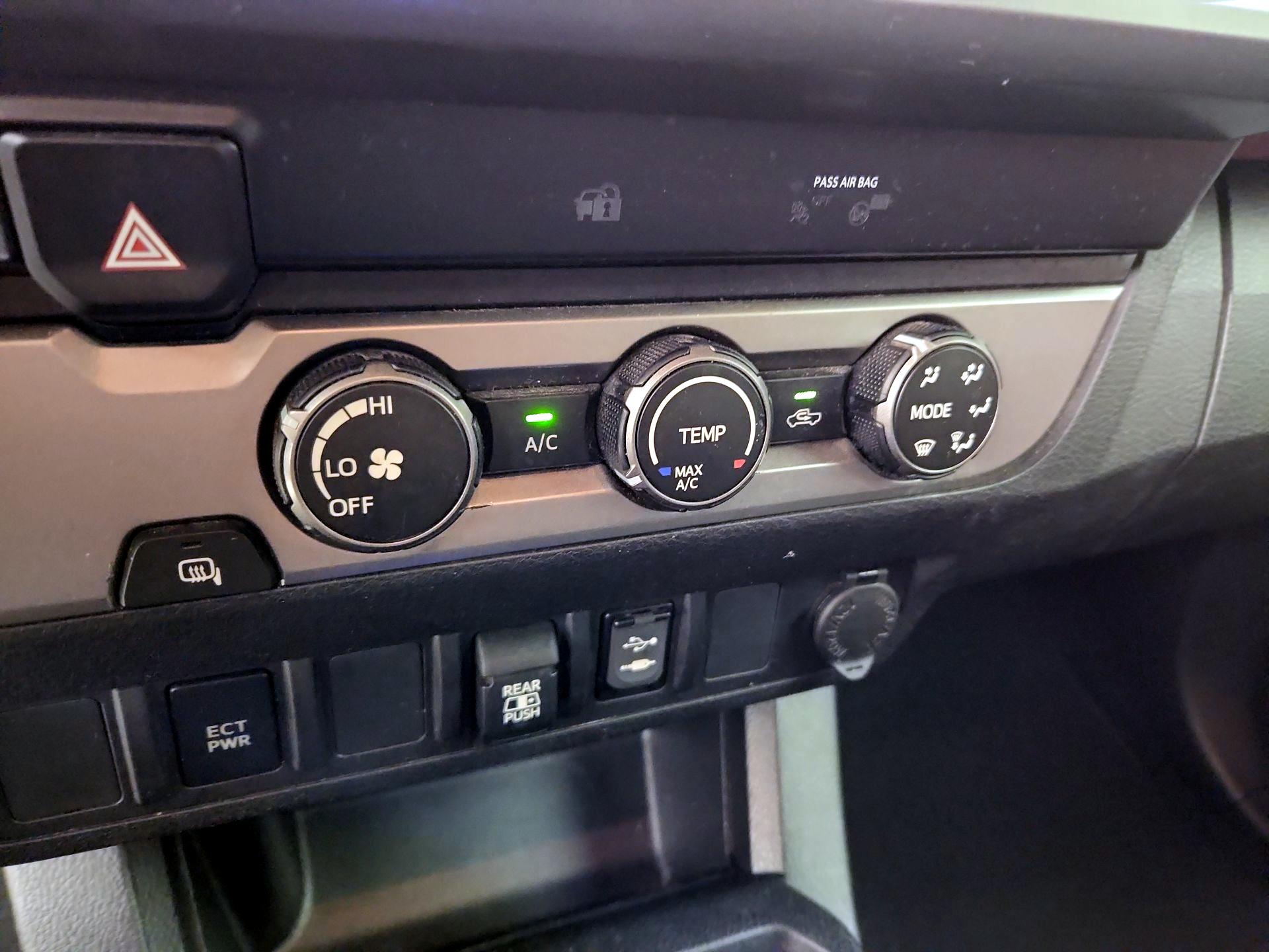 Thumbnail: 2019 Toyota Tacoma - 16