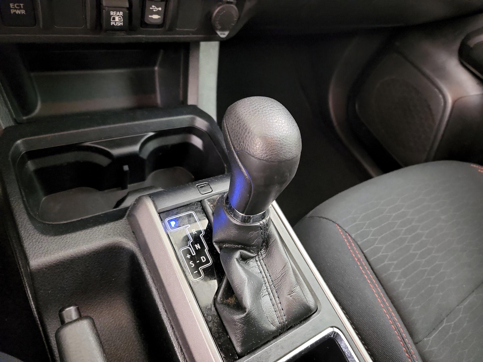 Thumbnail: 2019 Toyota Tacoma - 17