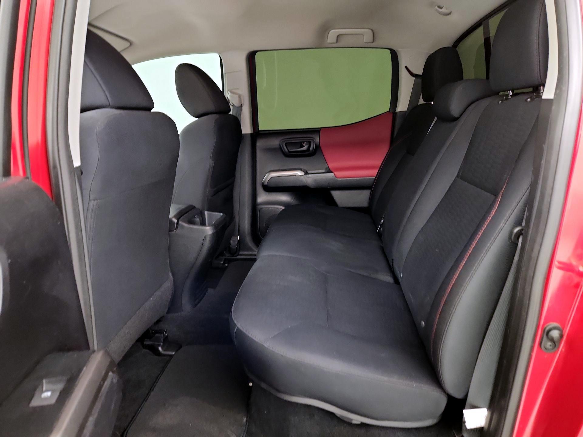 Thumbnail: 2019 Toyota Tacoma - 19