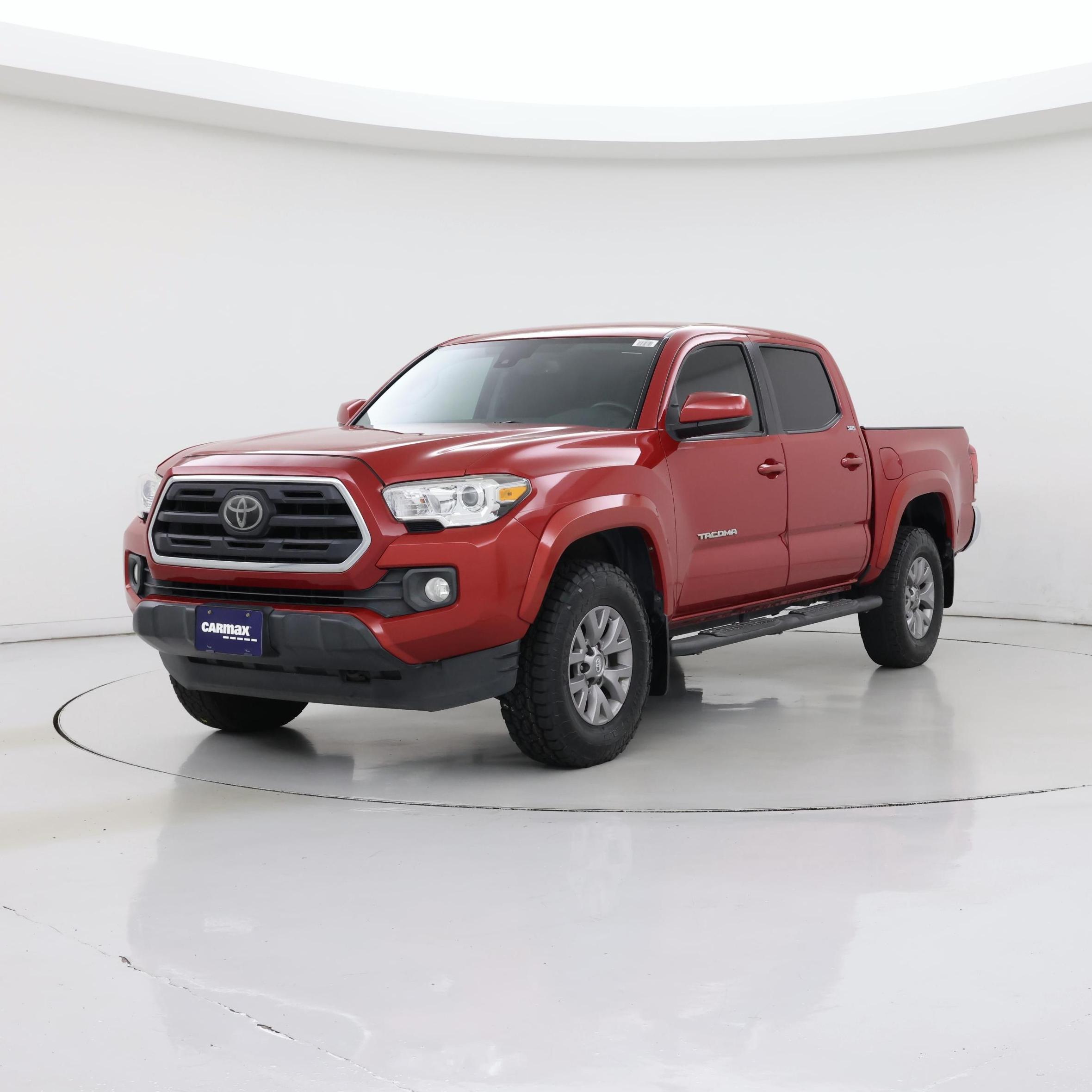 Thumbnail: 2019 Toyota Tacoma - 4