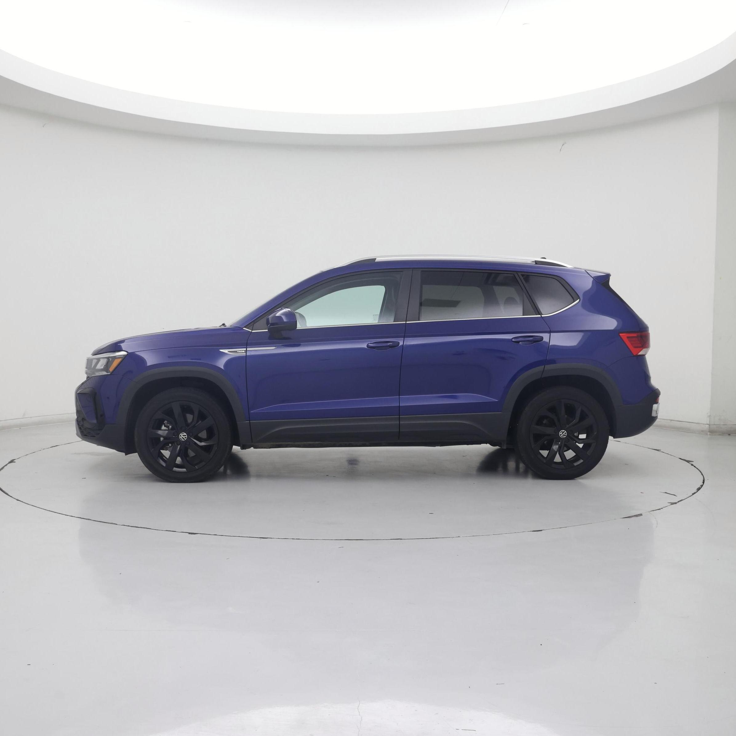 Thumbnail: 2022 Volkswagen Taos - 3