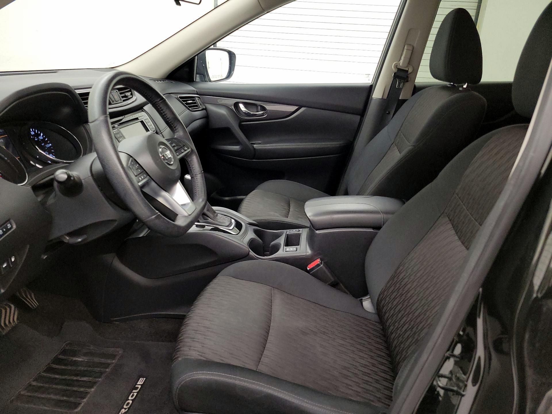 Thumbnail: 2019 Nissan Rogue - 11