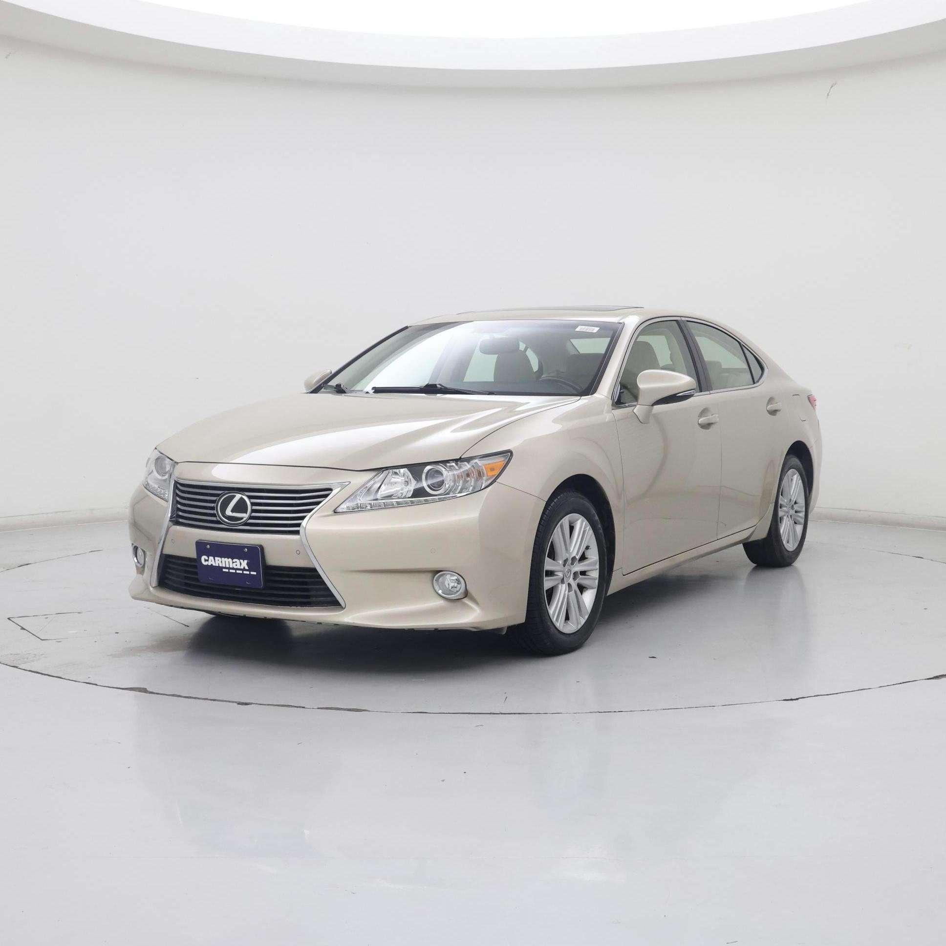 Thumbnail: 2015 Lexus ES - 4