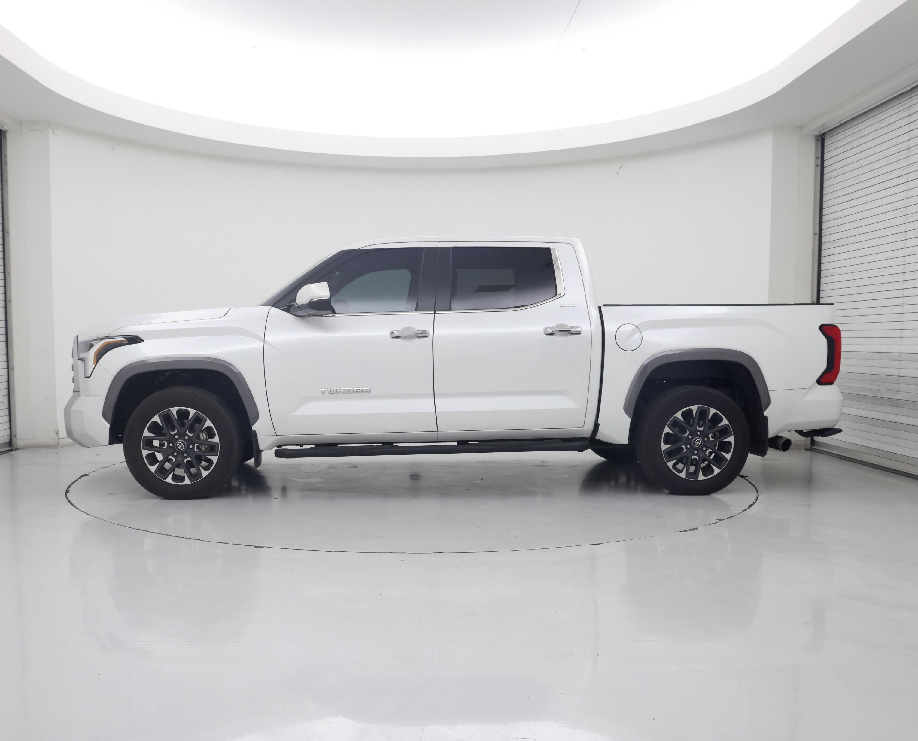 Thumbnail: 2025 Toyota Tundra - 3
