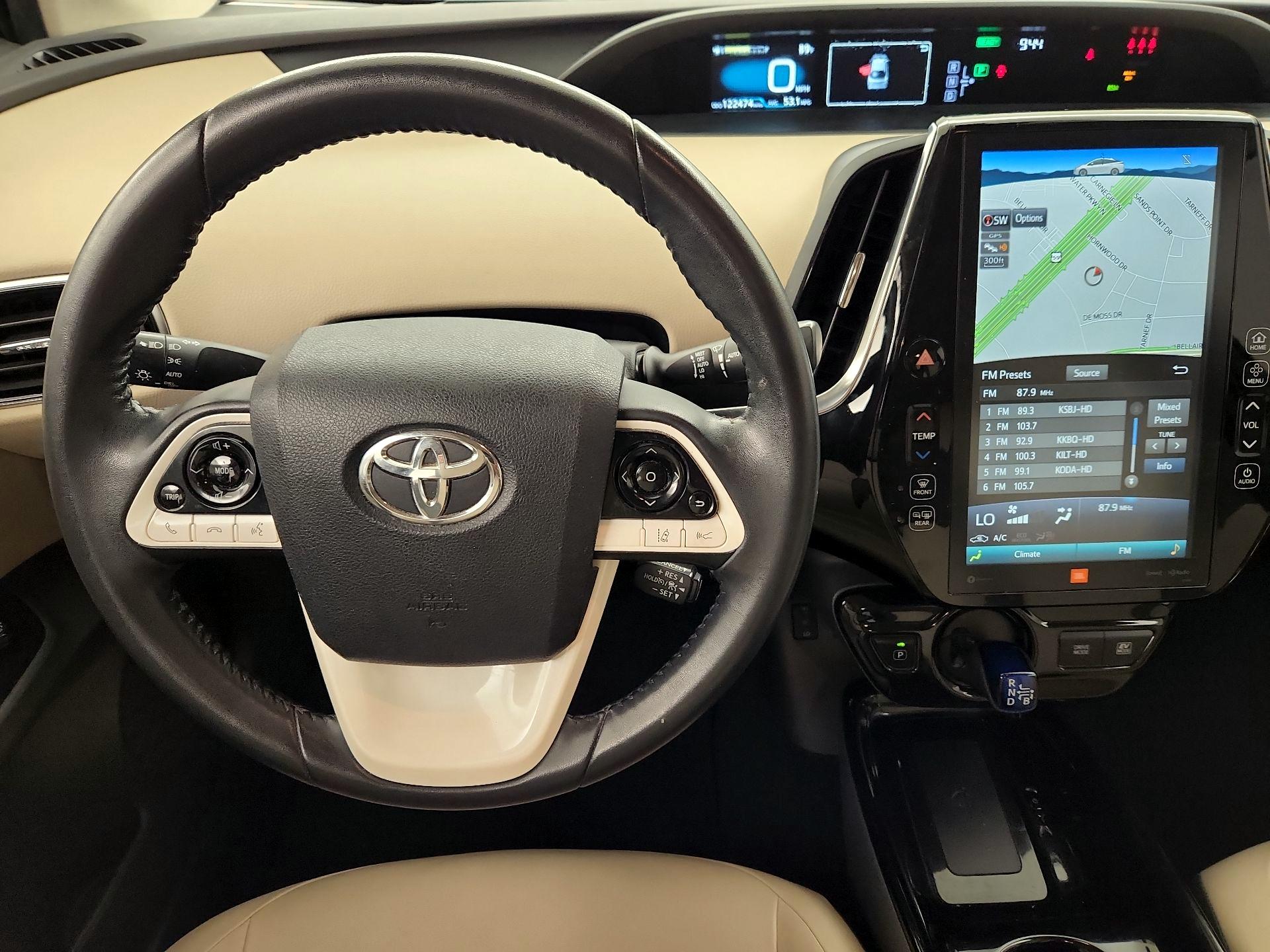 Thumbnail: 2018 Toyota Prius - 10