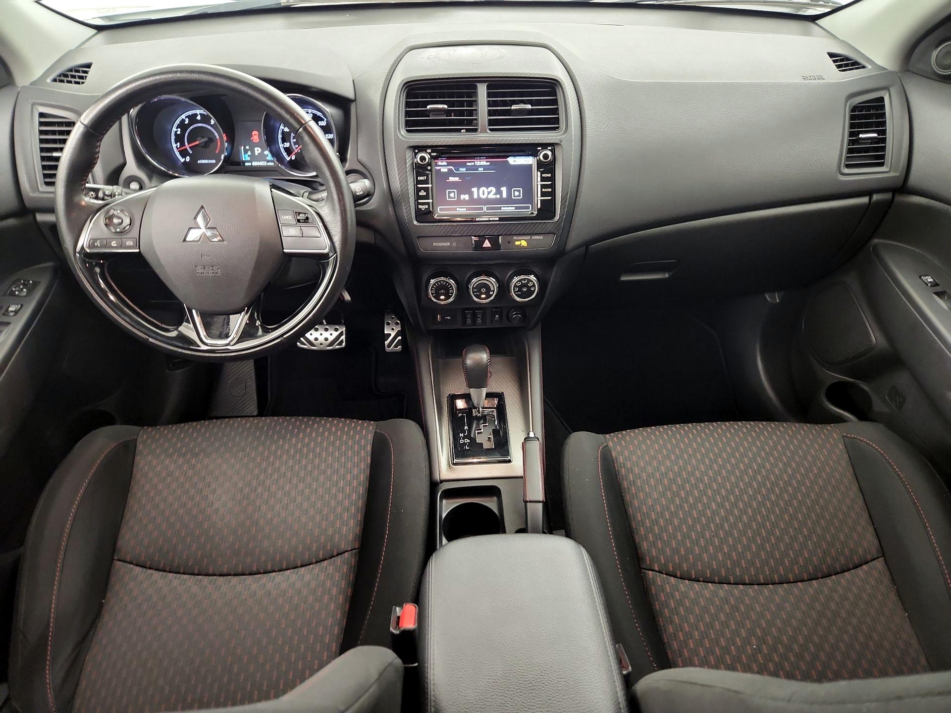 Thumbnail: 2018 Mitsubishi Outlander Sport - 9