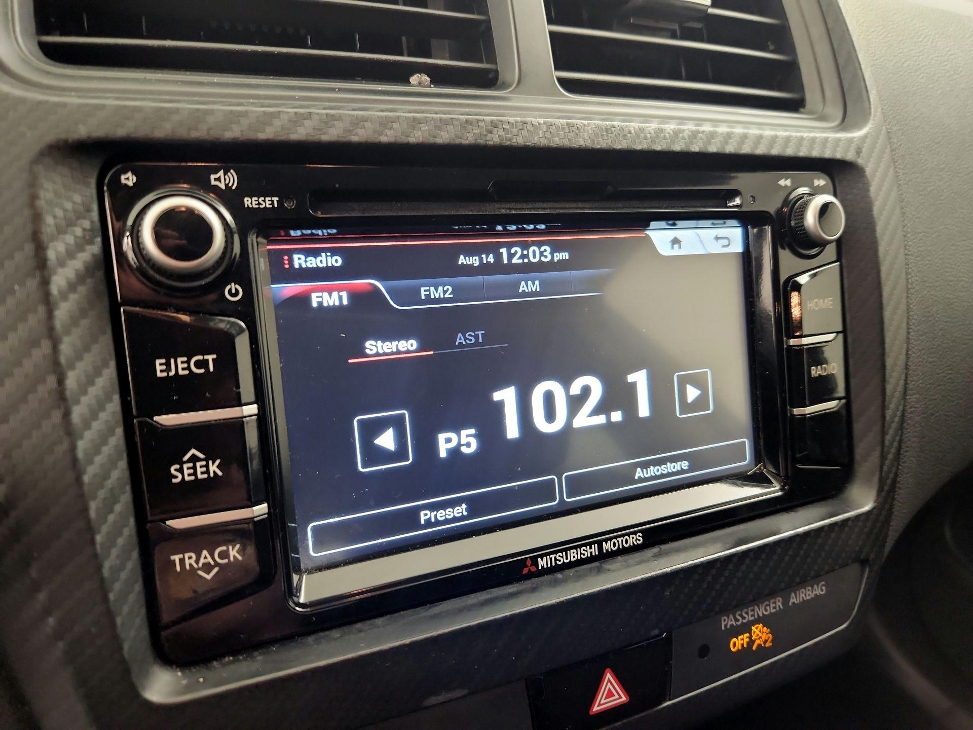 Thumbnail: 2018 Mitsubishi Outlander Sport - 15