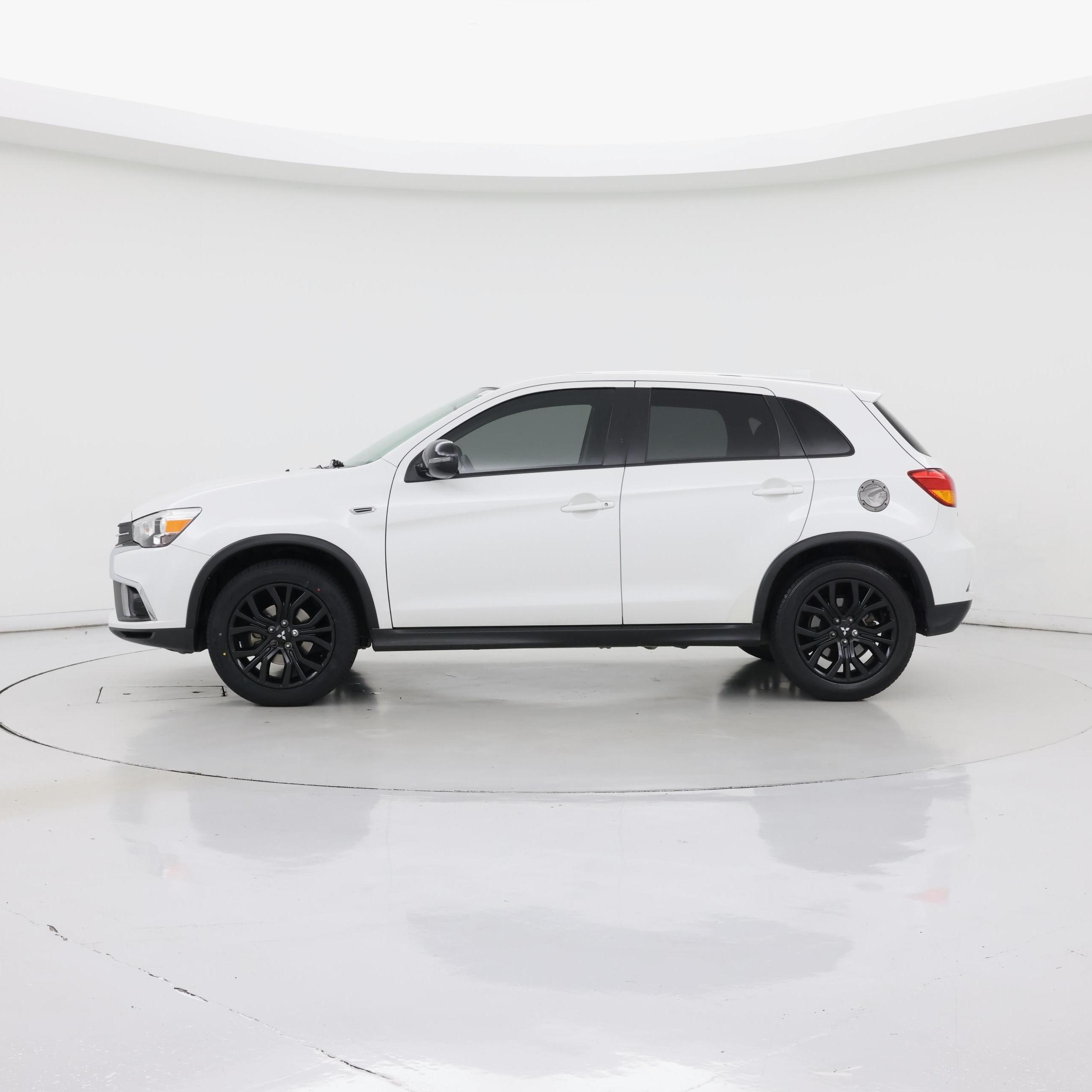 Thumbnail: 2018 Mitsubishi Outlander Sport - 3