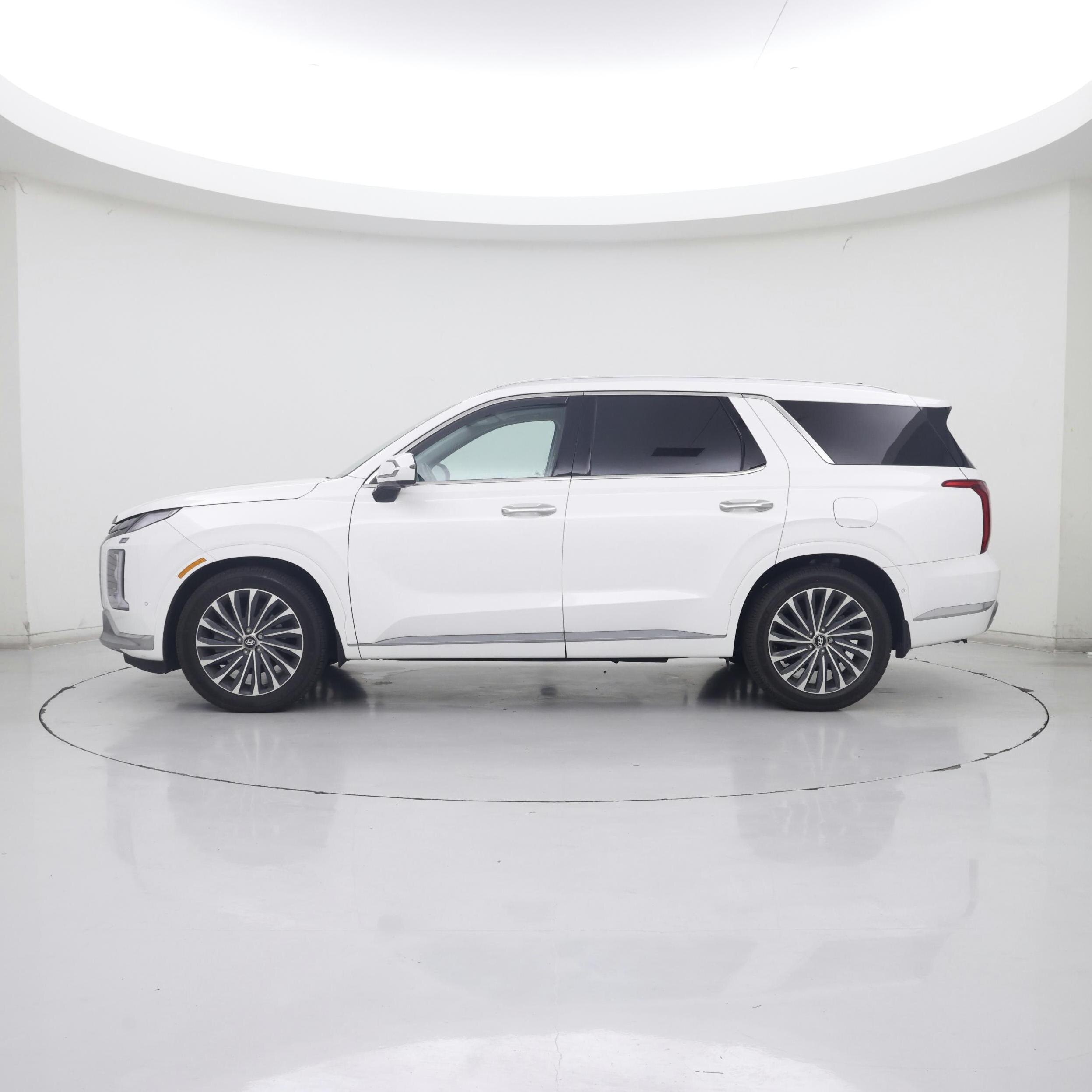 Thumbnail: 2023 Hyundai Palisade - 3