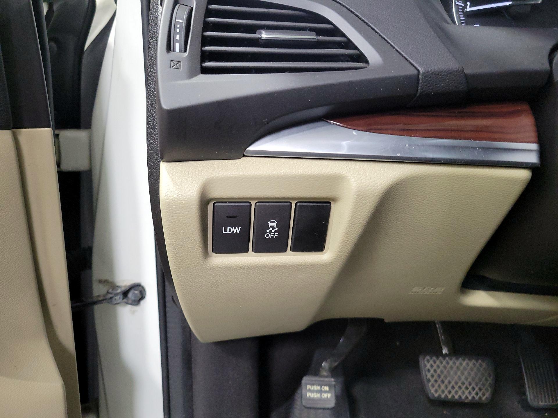 Thumbnail: 2014 Acura MDX - 13