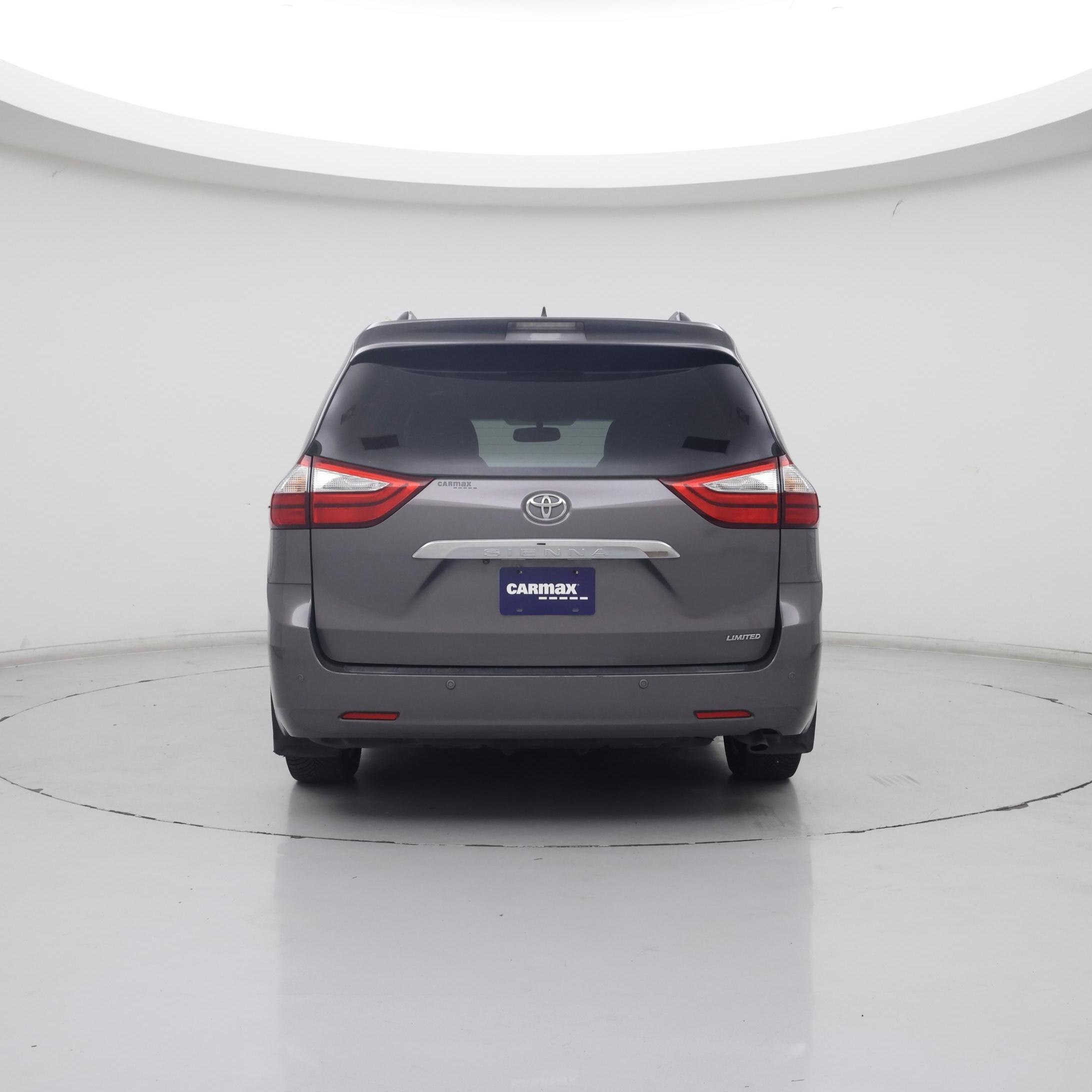 Thumbnail: 2015 Toyota Sienna - 6